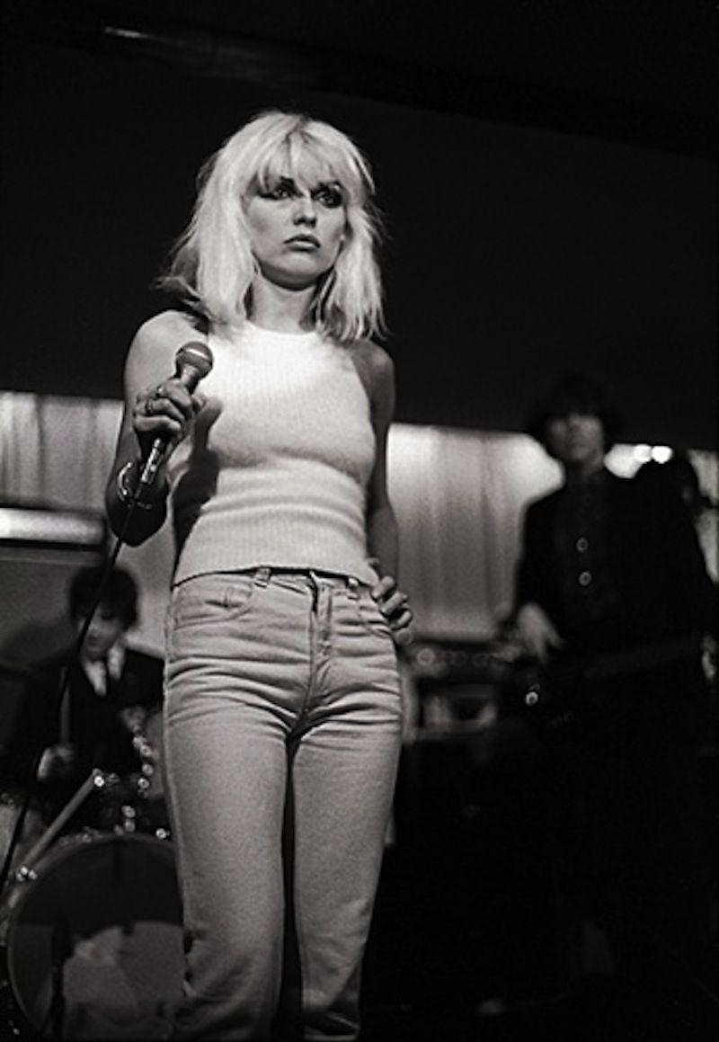 800x1160 px Debbie Harry 121.64 KB, Phone