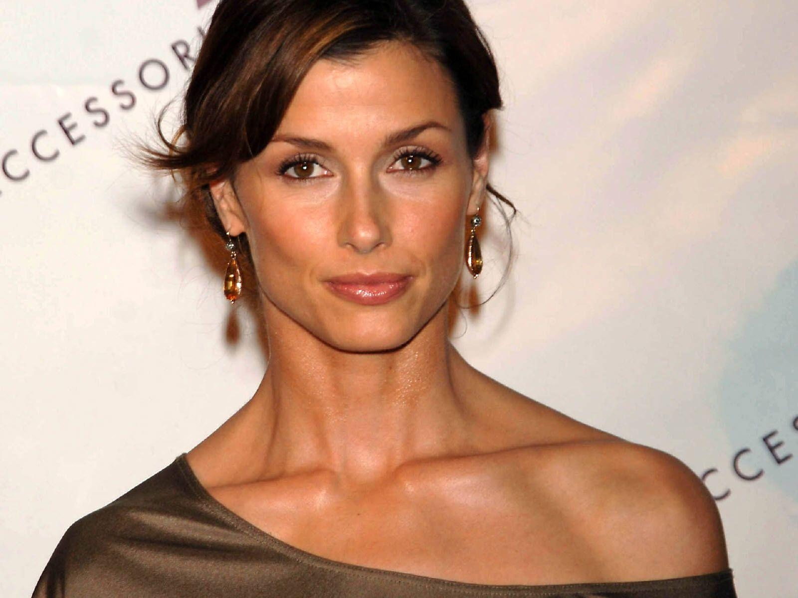 1600x1200 Bridget Moynahan, Desktop