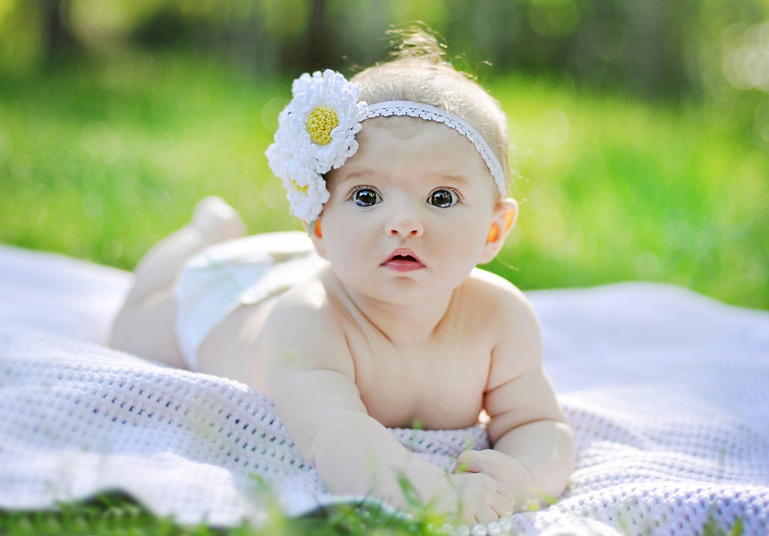 2560x1790 Baby Girl Wallpaper Image, Desktop