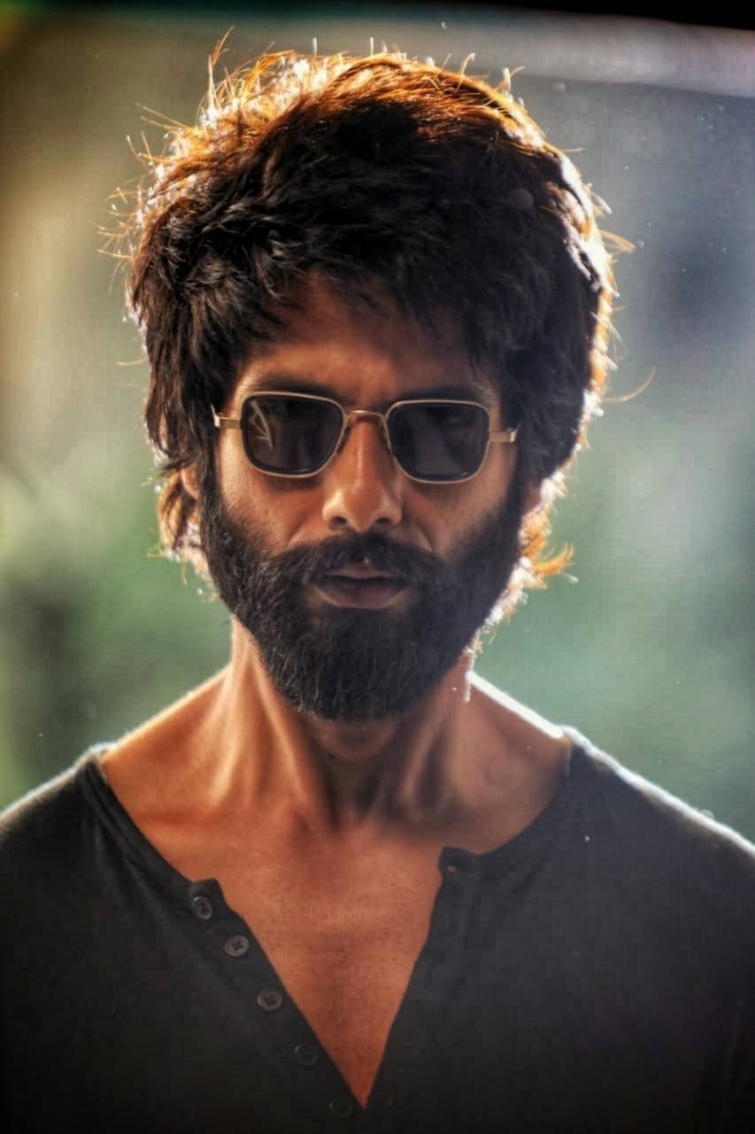 860x1280 Kabir Singh Wallpaper Free Kabir Singh Background, Phone