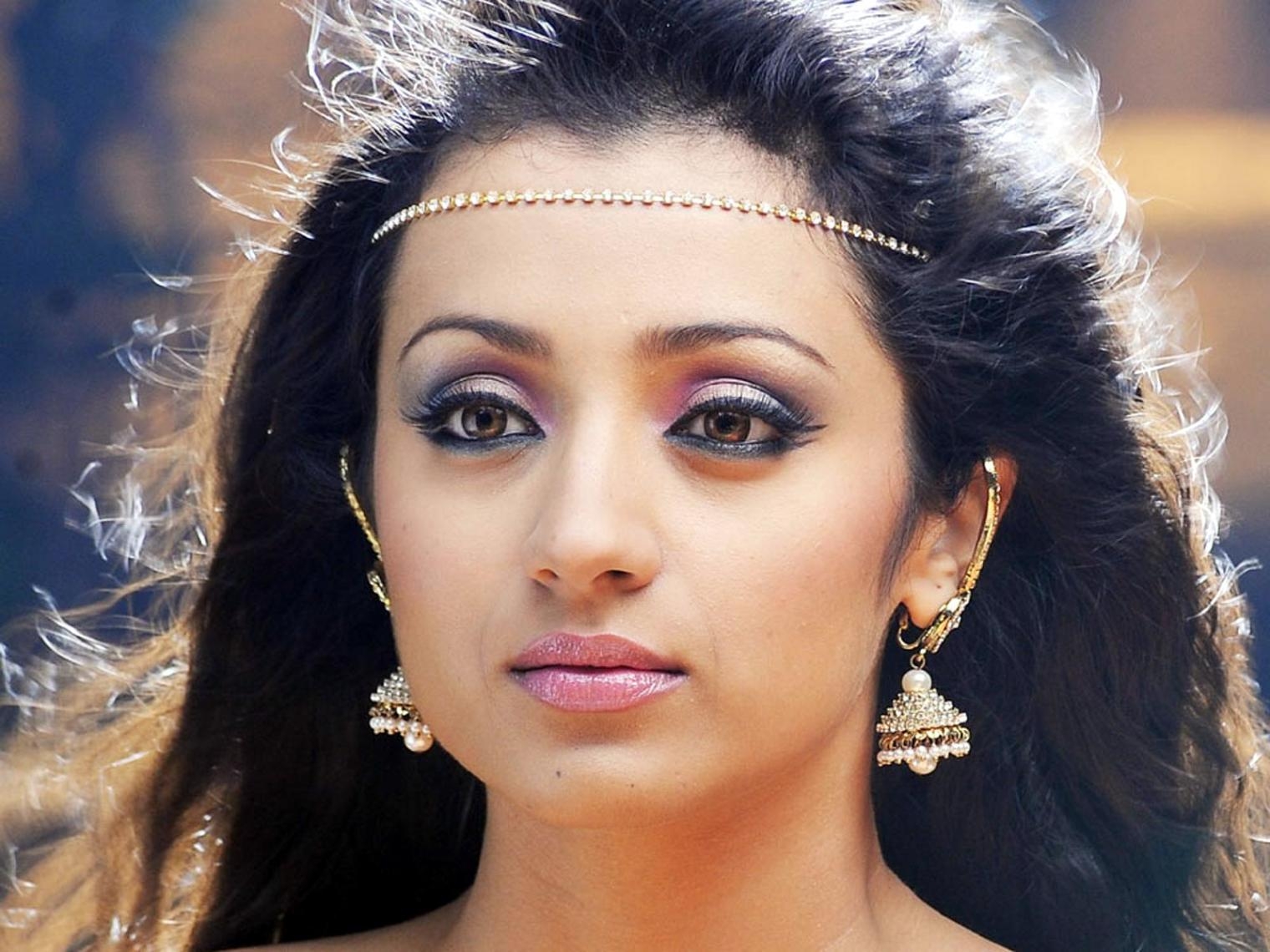 1520x1140 Trisha close up fresh HD wallpaper. Wallpaper Wide Free, Desktop