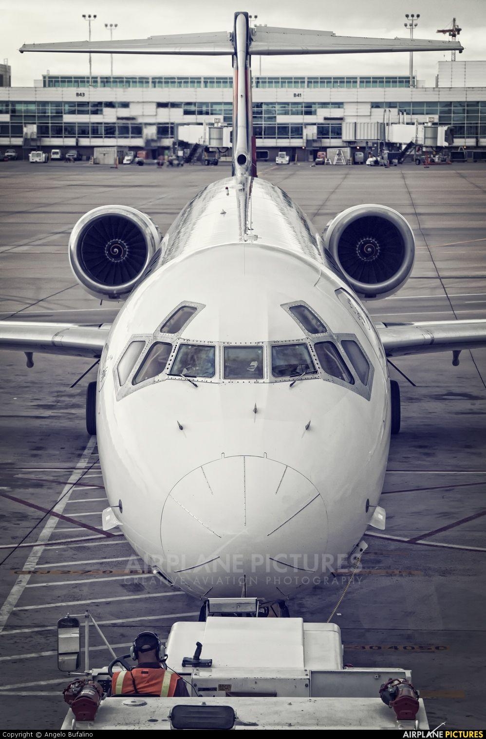 1000x1520 N959DN Air Lines McDonnell Douglas MD 90 At Denver Intl, Phone