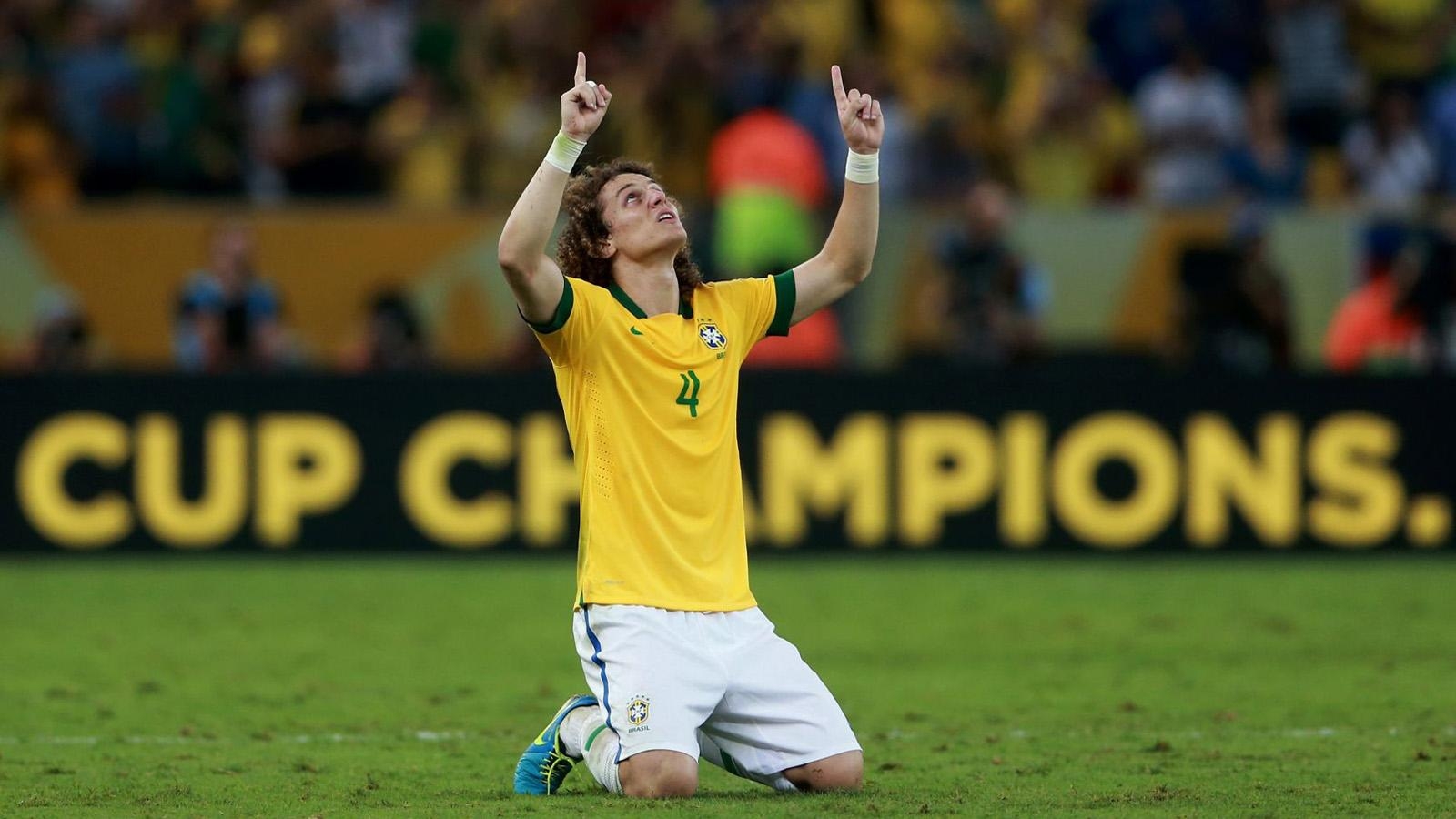 1600x900 David Luiz Brazil, Desktop