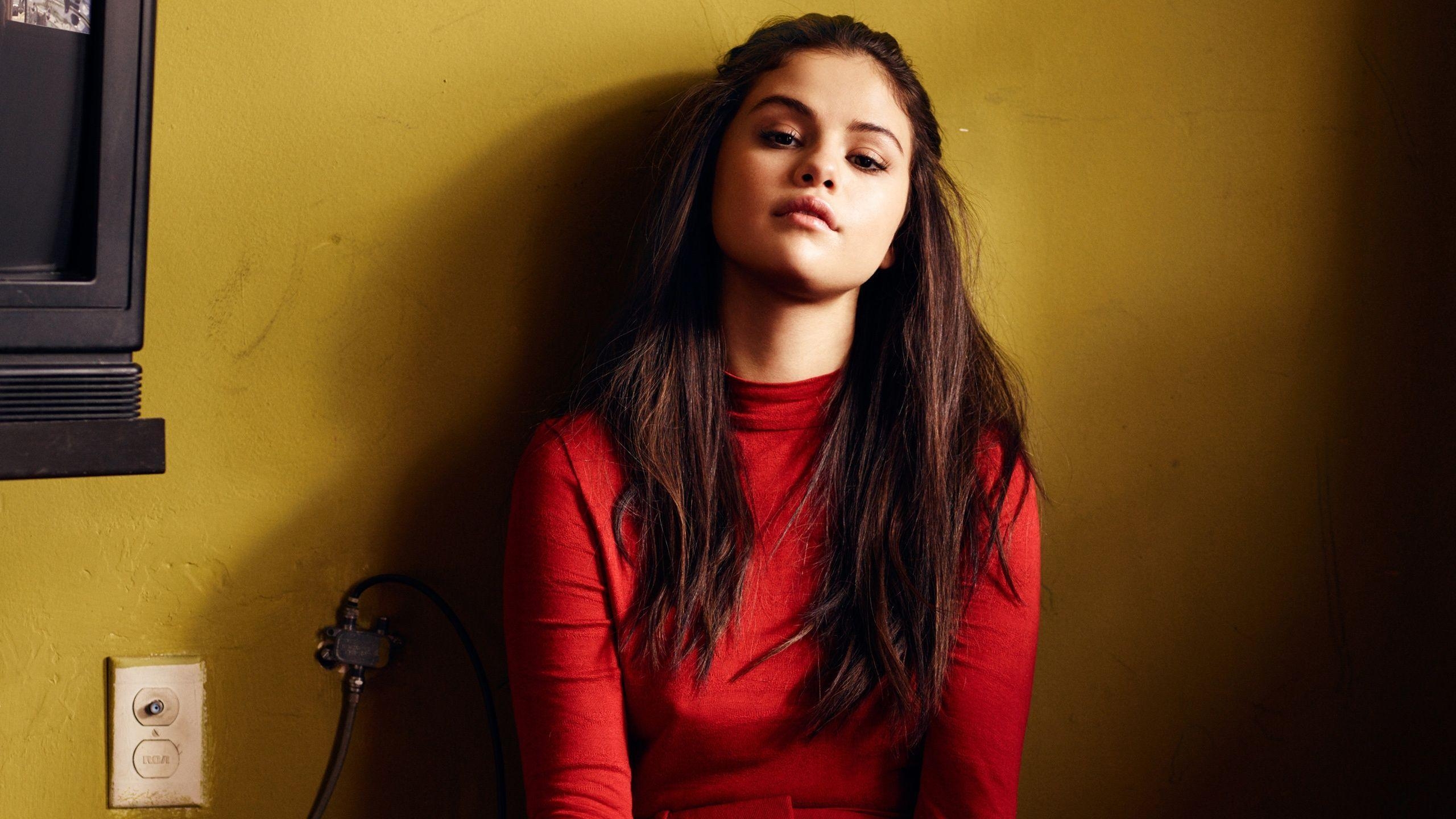 2560x1440 Selena Gomez Wallpaper, Desktop