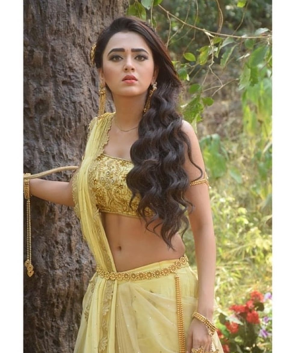 940x1180 Tejaswi prakash, Phone