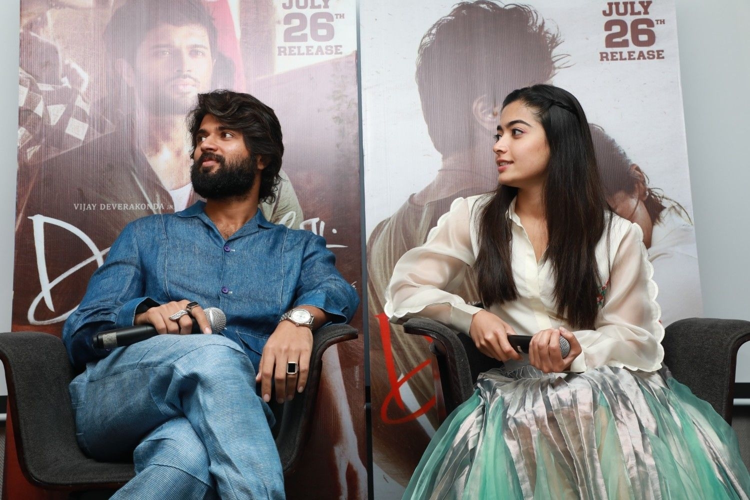 1500x1000 Vijay Devarakonda and Rashmika Mandanna Movie Dear Comrade Photo 30, dear comrade on Rediff Pages, Desktop