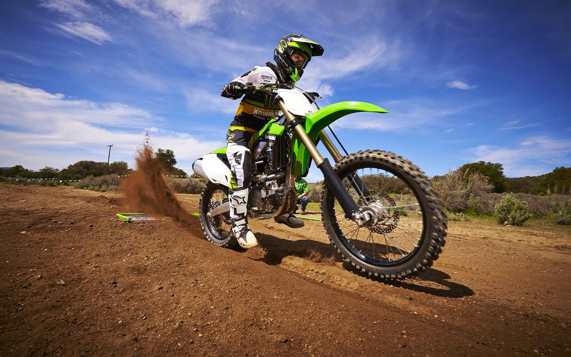 1920x1200 Kawasaki Motorcycle & Dirtbike Wallpaper, Desktop