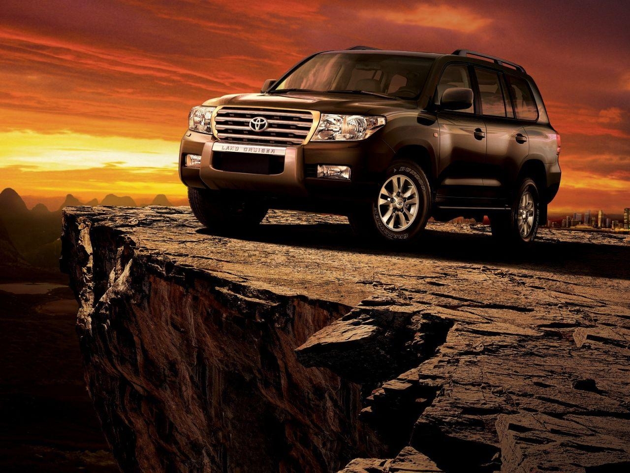 1280x960 Toyota Land Cruiser. Toyota Wallpaper. Toyota land cruiser, Land, Desktop