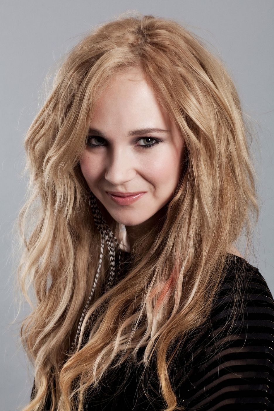 940x1410 Picture of Juno Temple. Juno temple, Hair picture, Hair styles, Phone