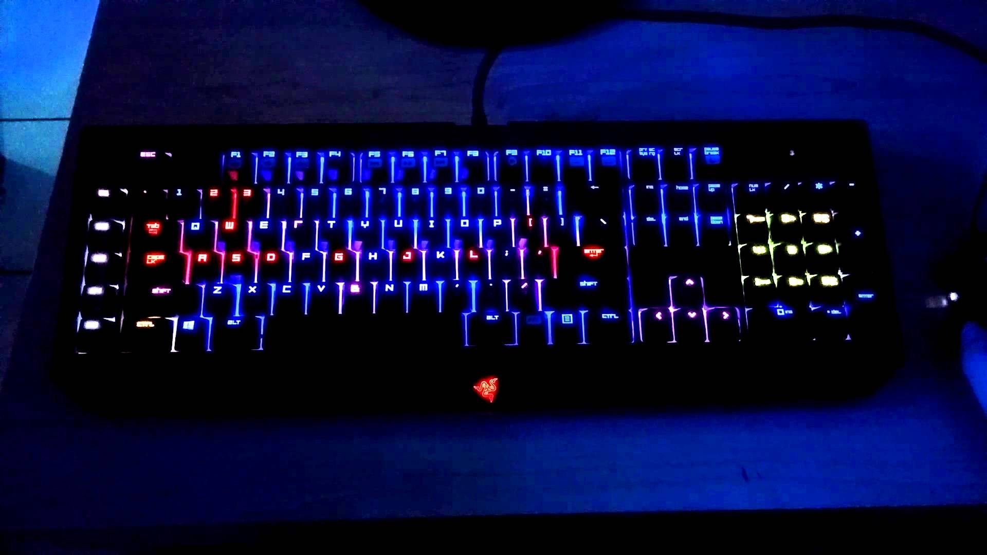 1920x1080 Razer BlackWidow Ultimate Chroma Lighting Demo (lights off), Desktop