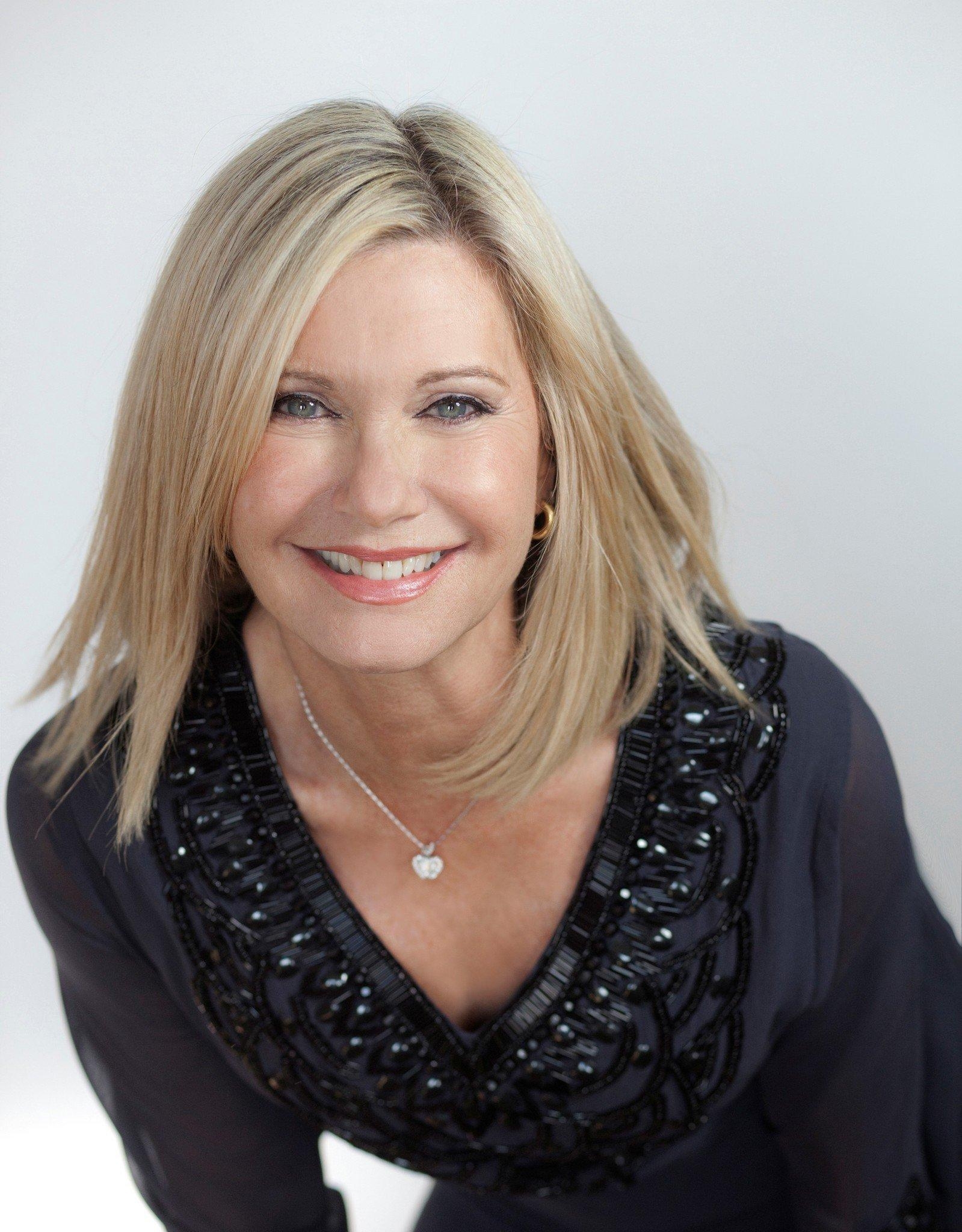 1600x2050 Olivia Newton John HD Wallpaperwallpaper.net, Phone