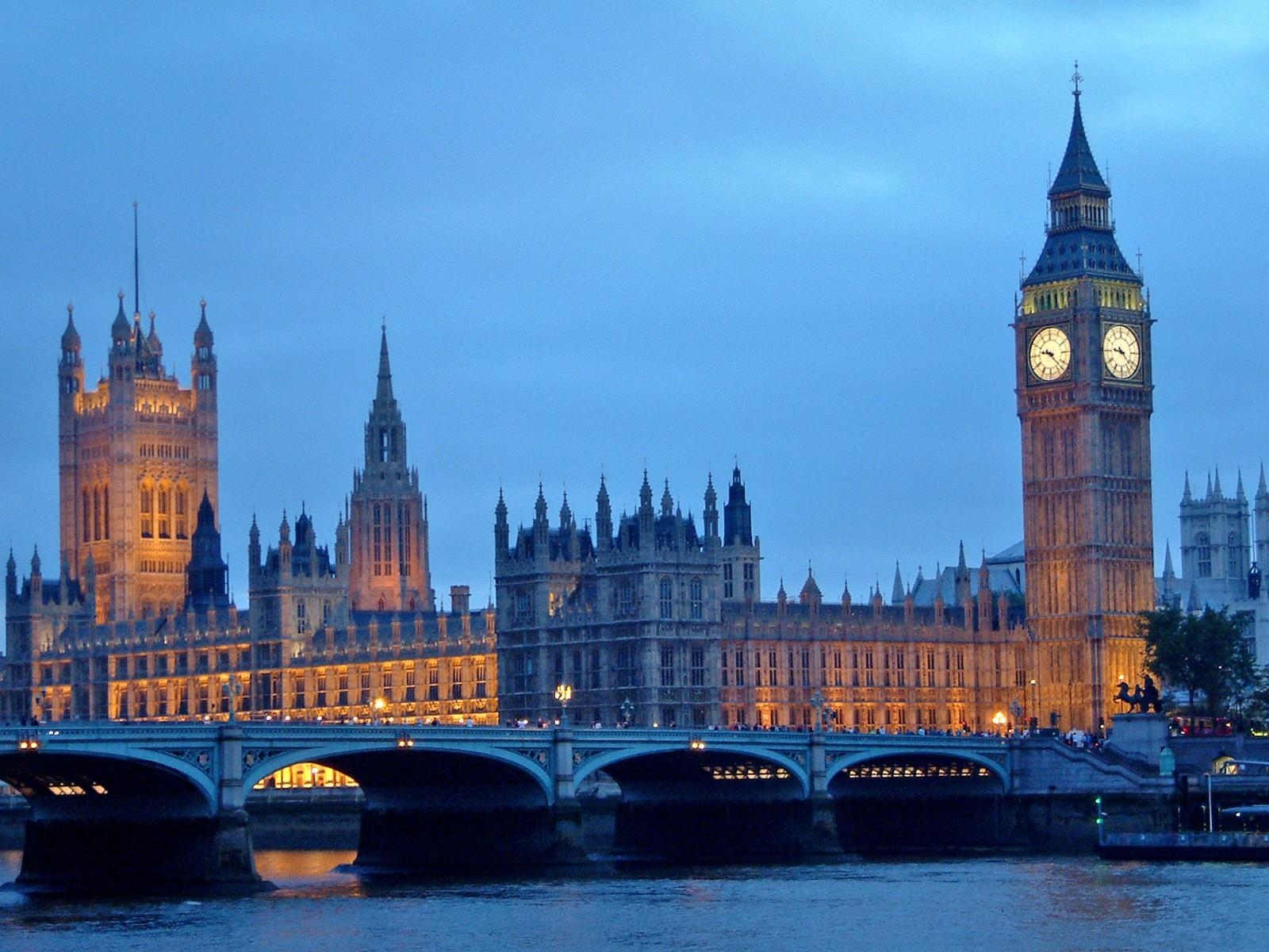 1600x1200 px Houses Of Parliament (421.07 KB).08.2015, Desktop