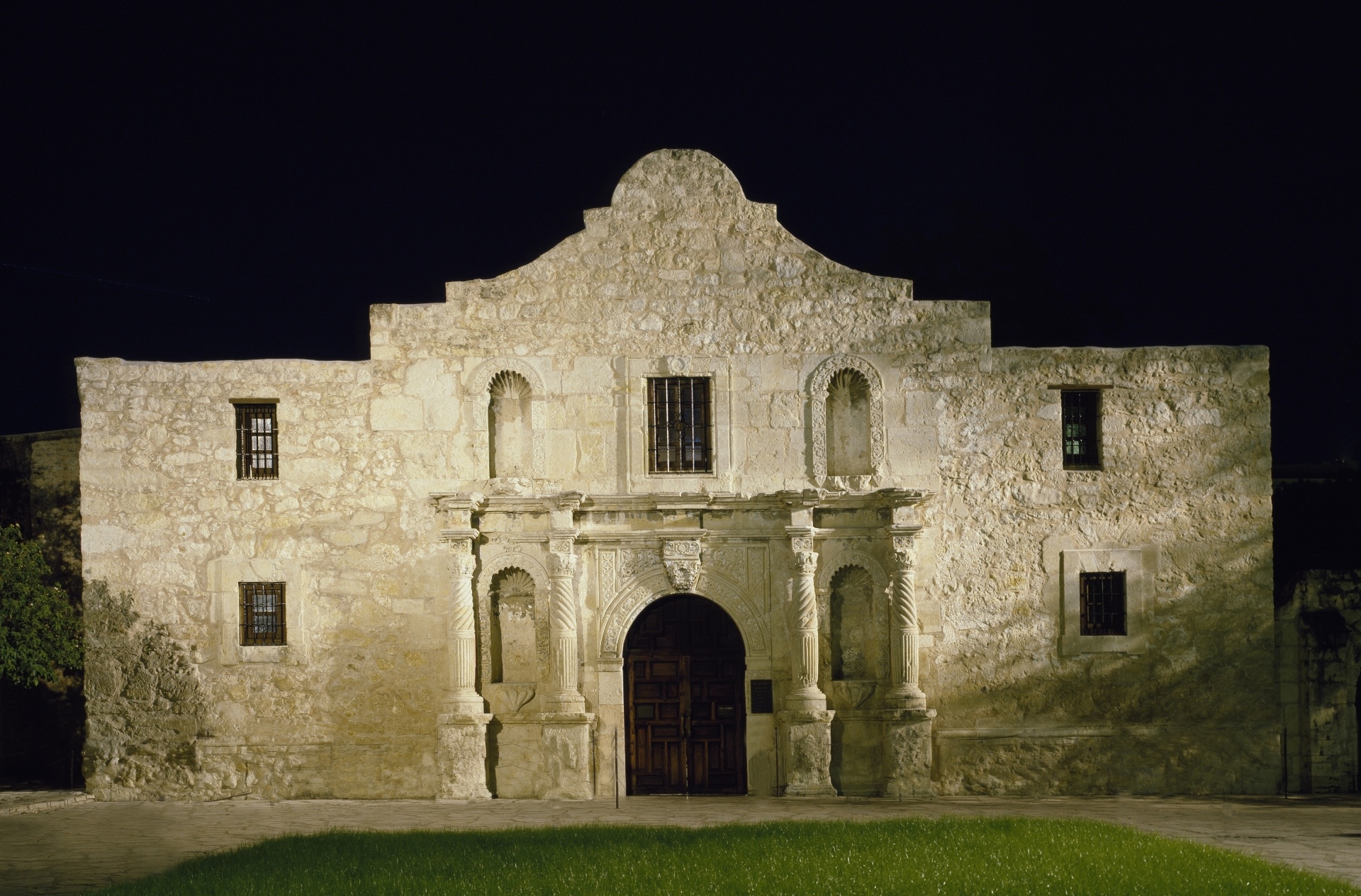 1920x1270 Download free photo of Alamo, landmark, battle, night, dark, Desktop