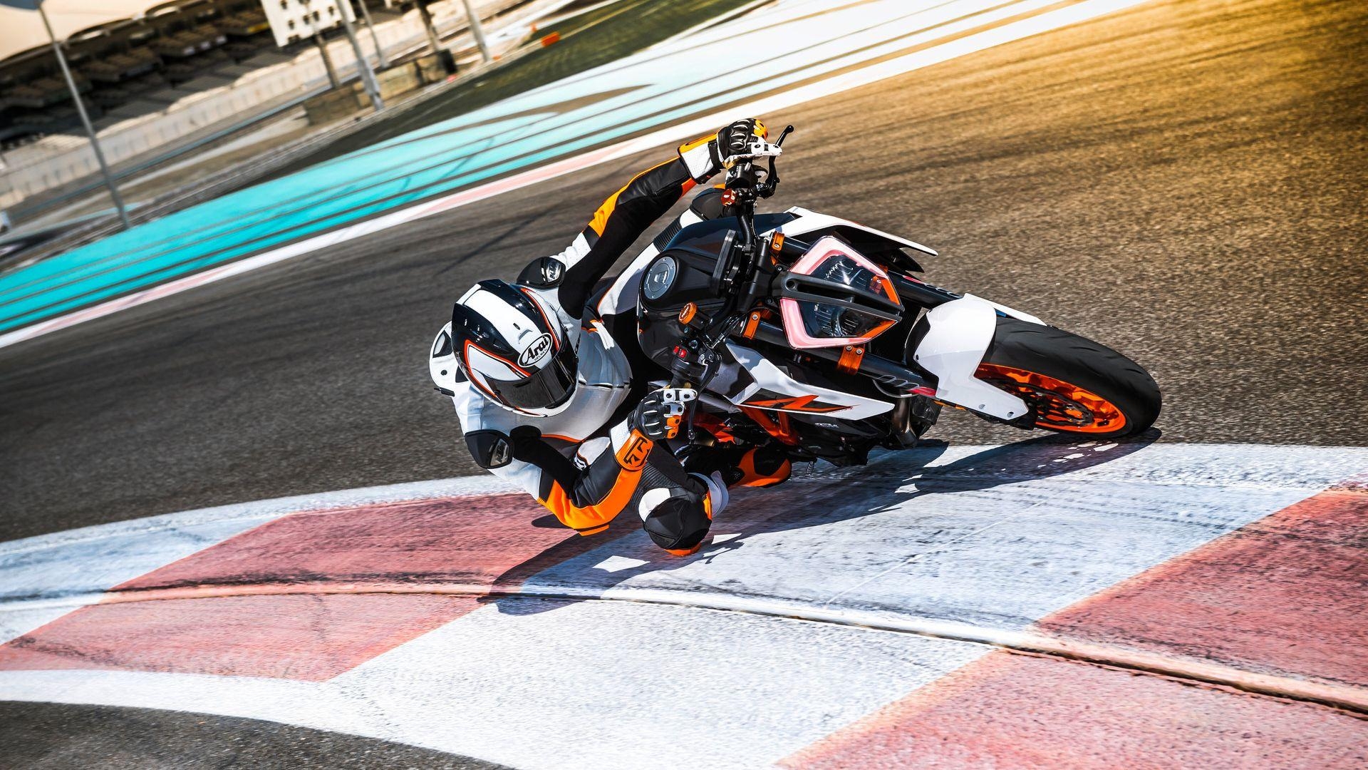 1920x1080 2017 KTM 1290 SUPER DUKE R ABS Review, Desktop