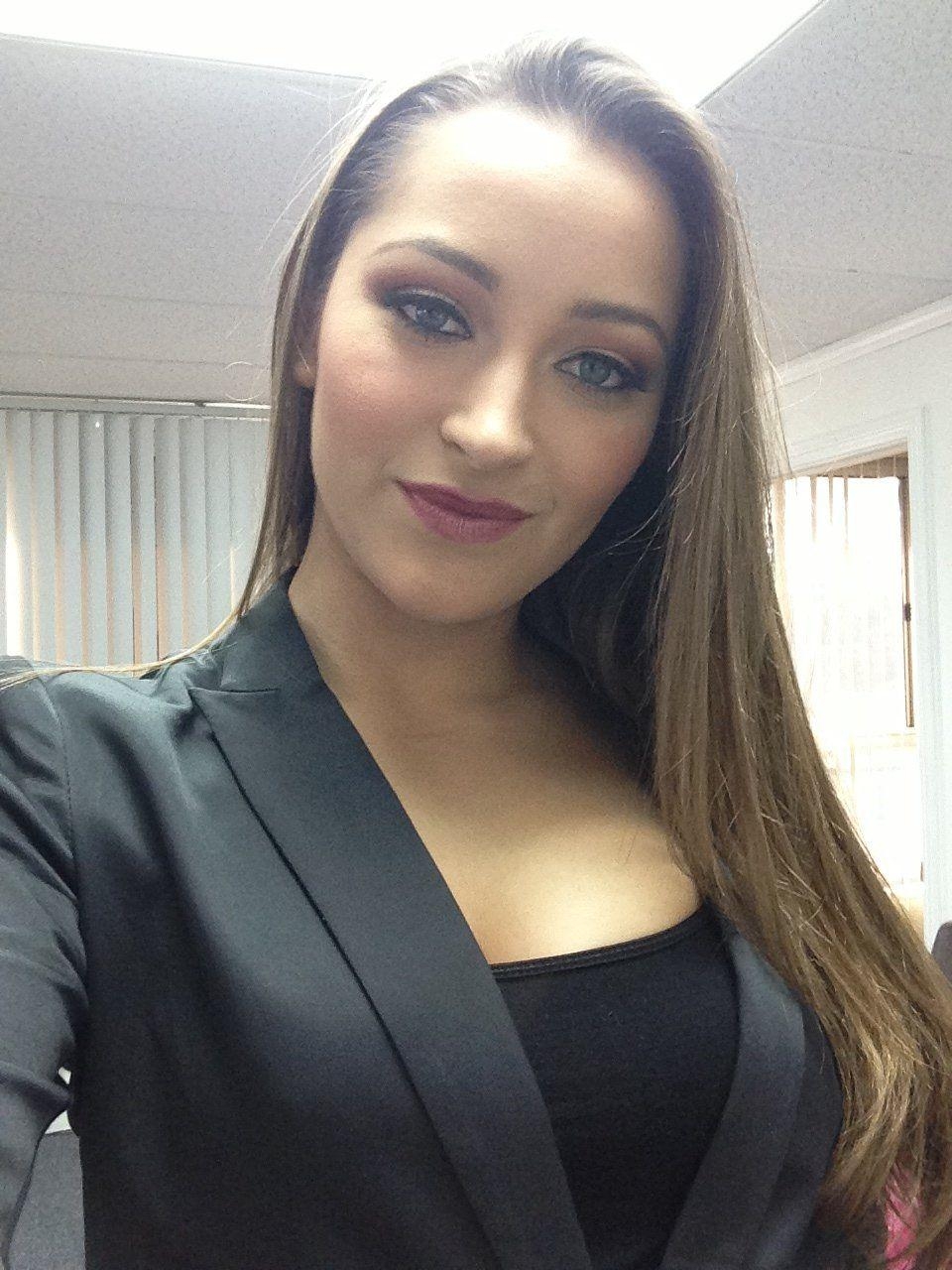 960x1280 Free download Dani Daniels Wallpaper download 52 cerc ugorg, Phone