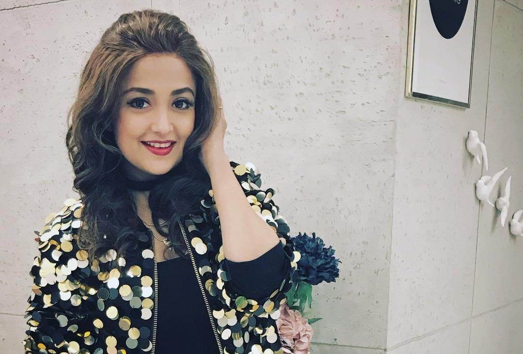 1080x740 Monali Thakur Wiki, Biography, Age, Songs List, Movies, Image, Desktop