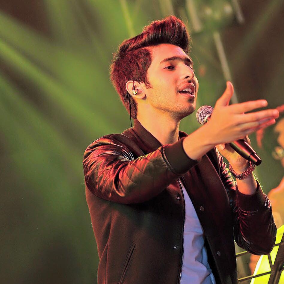 950x950 Latest Armaan Malik New Stylish Image, Pic & HD Wallpaper, Phone