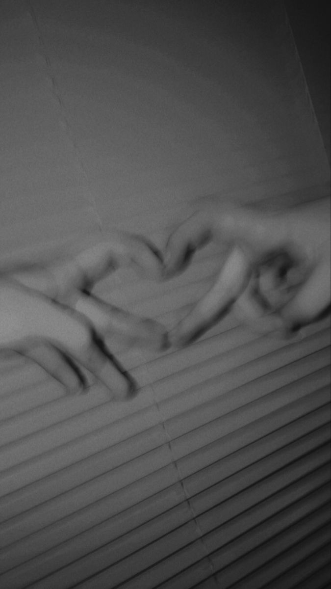 680x1200 Best Friend Heart Pfp Wallpaper Back Group. Black And White, Wallpaper, Phone
