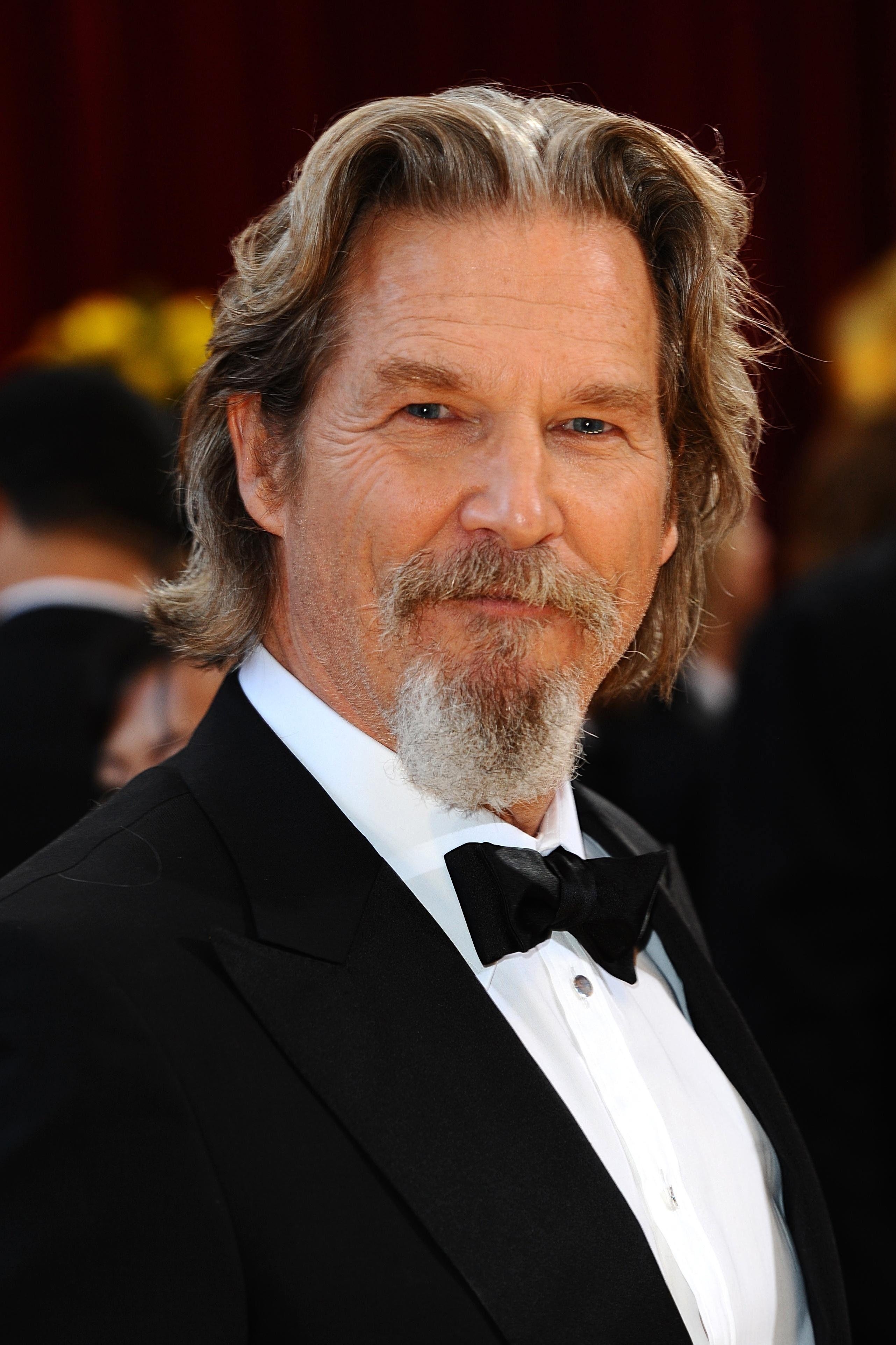 2570x3850 Jeff Bridges Wallpaper High Quality, Phone