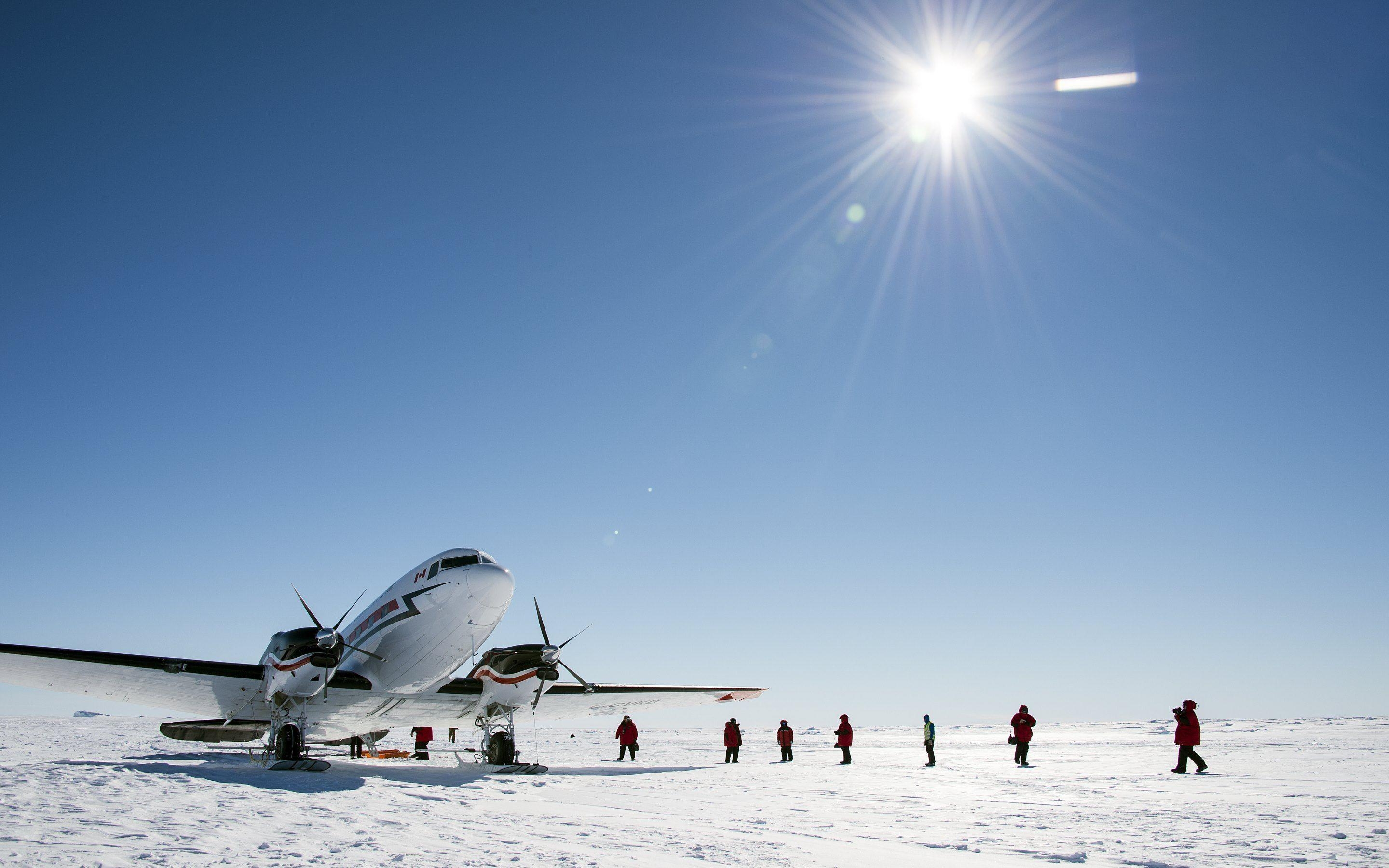 2880x1800 Trip through Antarctica Wallpaper in HD, 4K and wide sizes, Desktop