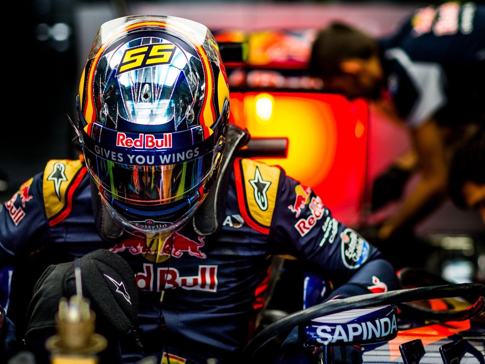 1850x1390 Max Verstappen, Carlos Sainz, track action, garage, team, pitlane, Desktop