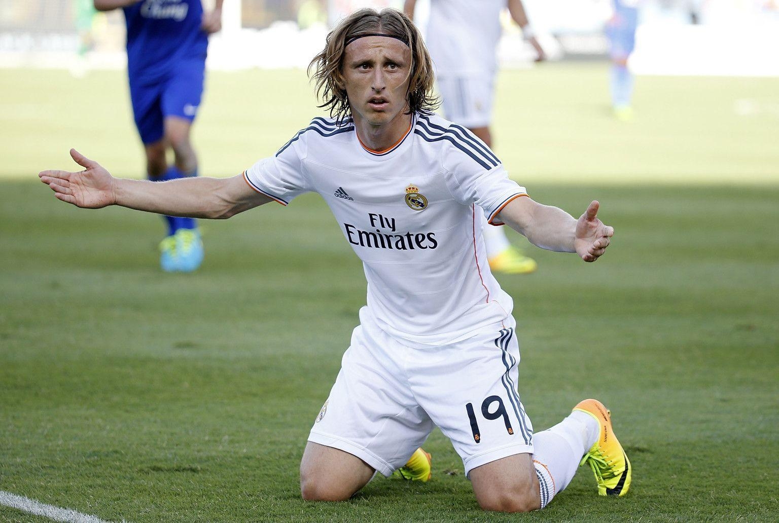 1540x1040 Luka Modric Wallpaper HD Sad, Desktop