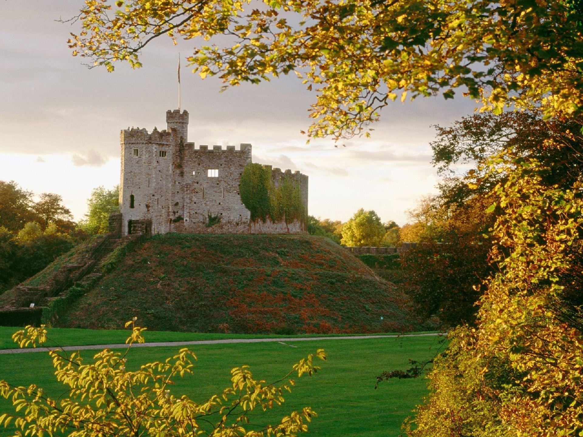 1920x1440 Europe Cardiff Castle 5 wallpaper. Free Travel wallpaper, Desktop