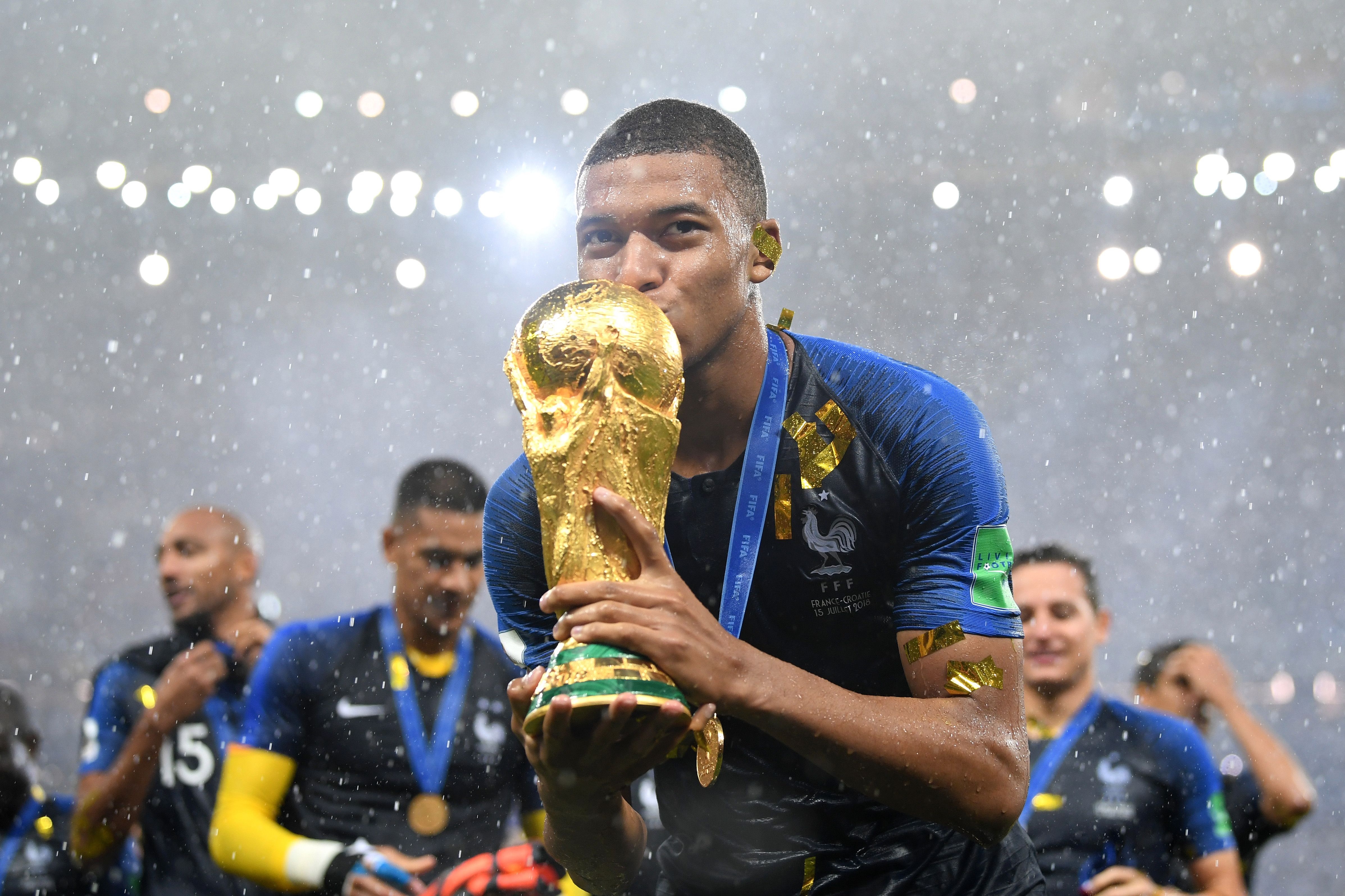 4790x3200 Kylian Mbappe reveals he is hoping to follow Cristiano Ronaldo's career path after being inspired, Desktop