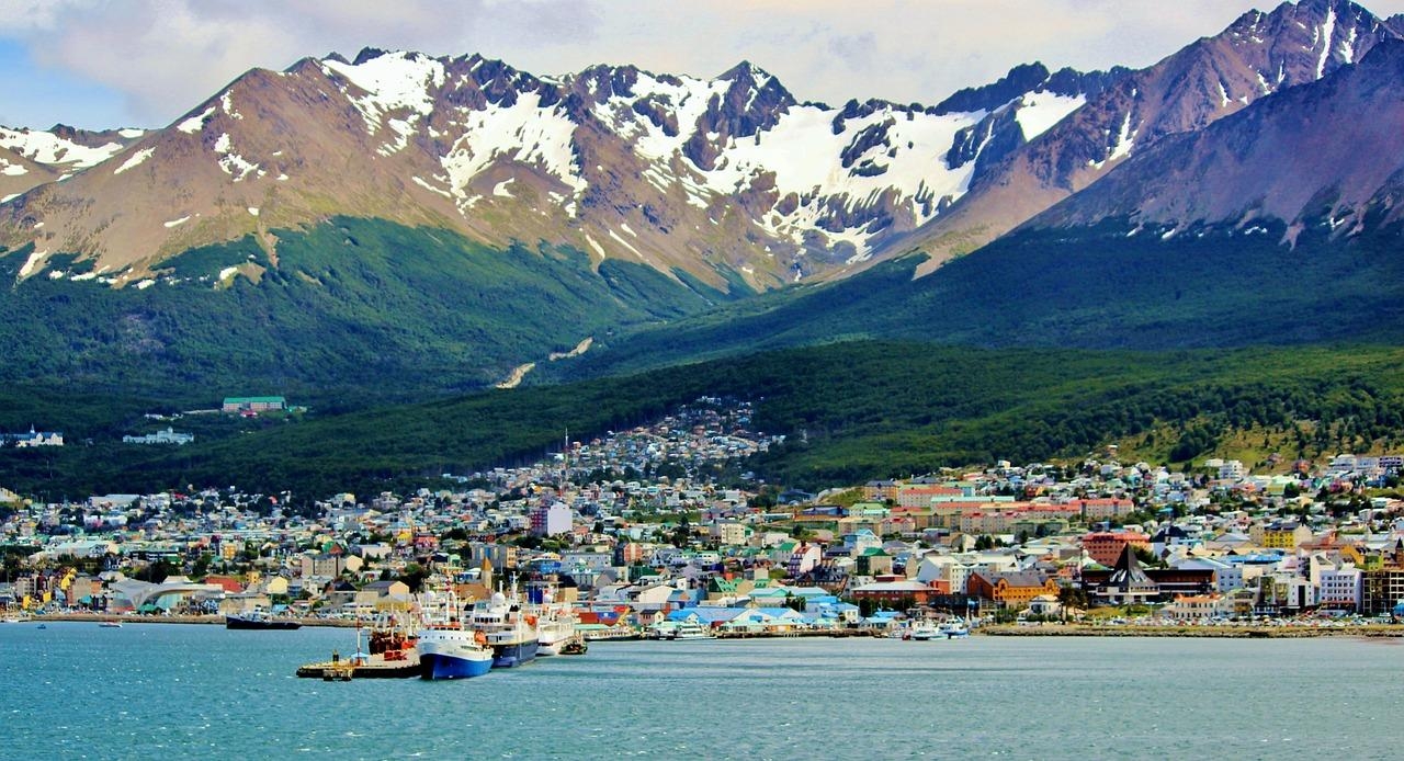 1280x700 29.Ushuaia (Tierra del Fuego) RV Lifestyle, Desktop