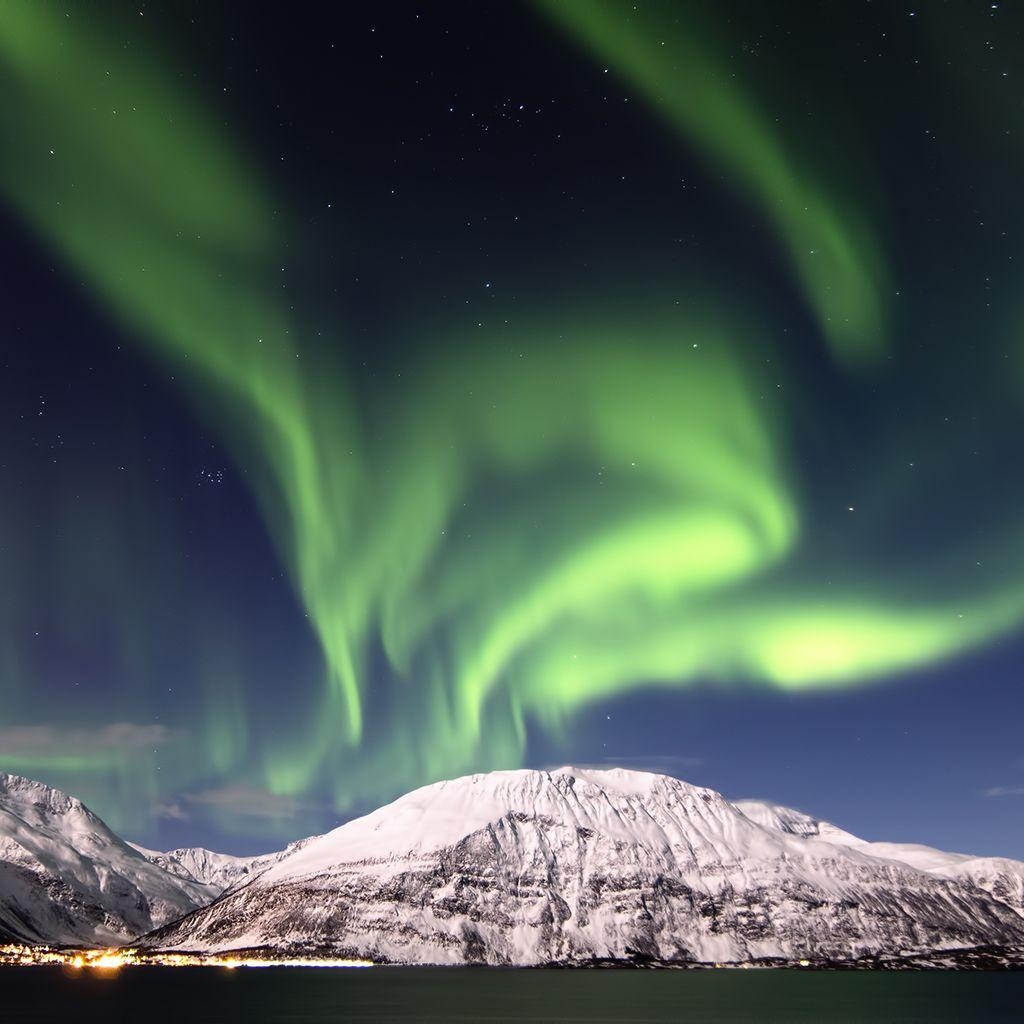 1030x1030 InterfaceLIFT Wallpaper: A Tale Of The Northern Lights, Phone