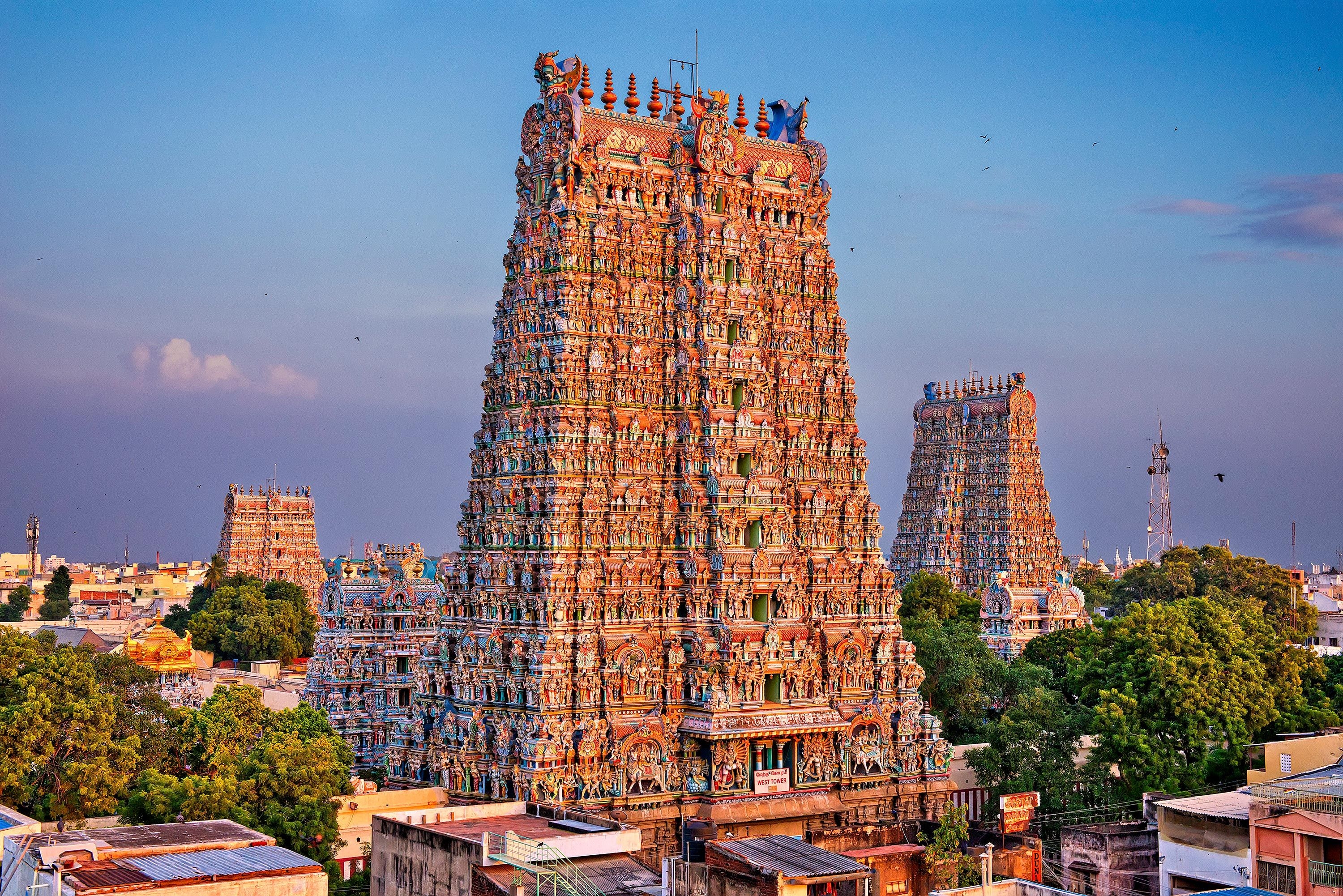 3000x2010 This Temple Is Covered in Thousands of Colorful Statues, Desktop