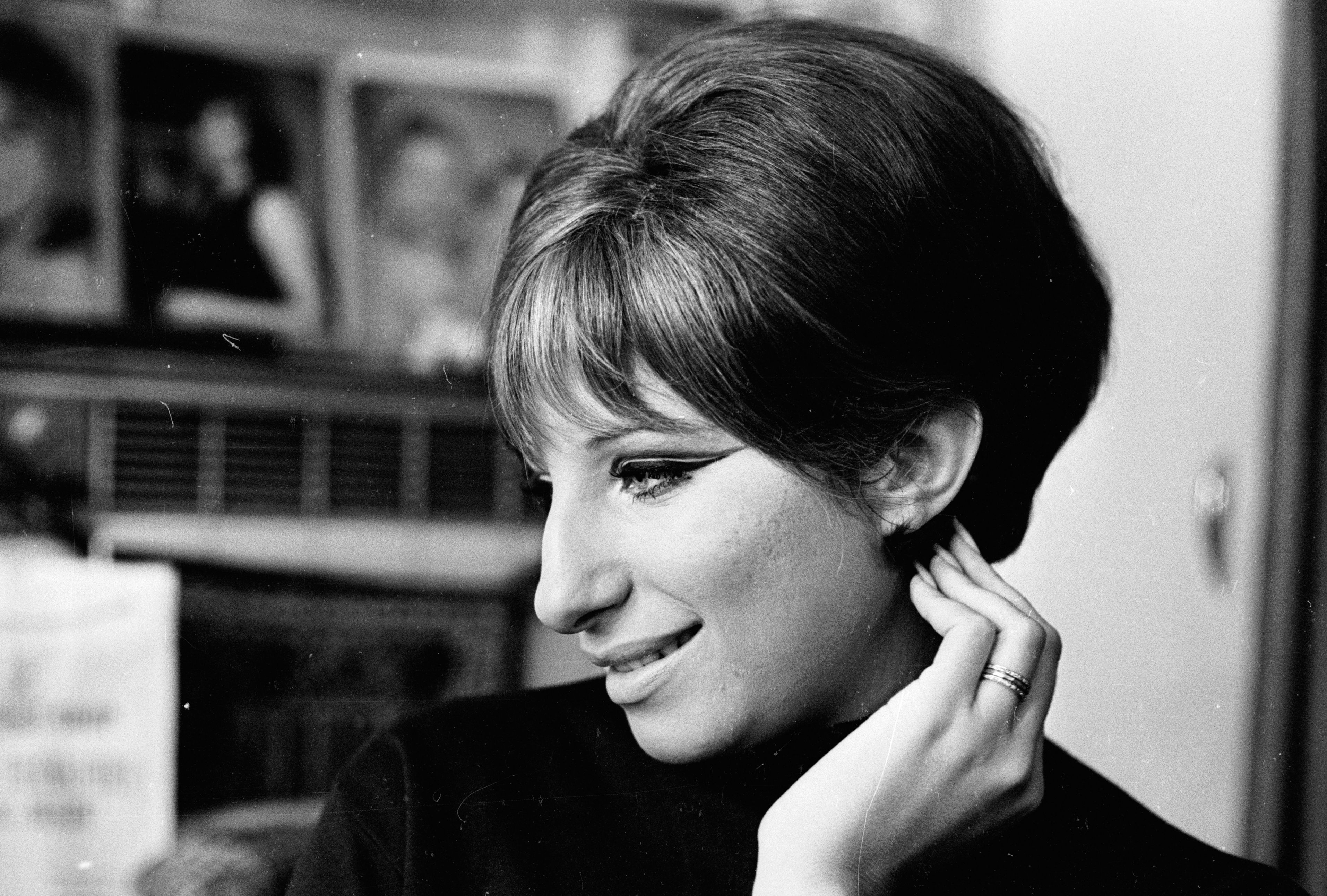 3830x2590 Barbra Streisand Wallpaper, Desktop