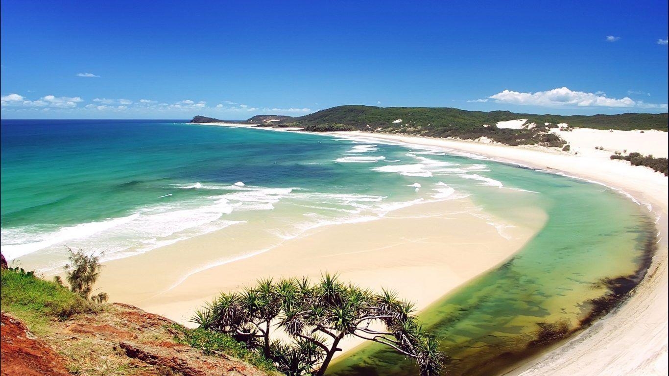 1370x770 Beach: Beautiful Island Blue Clouds Lagoon Water Marakei Green, Desktop