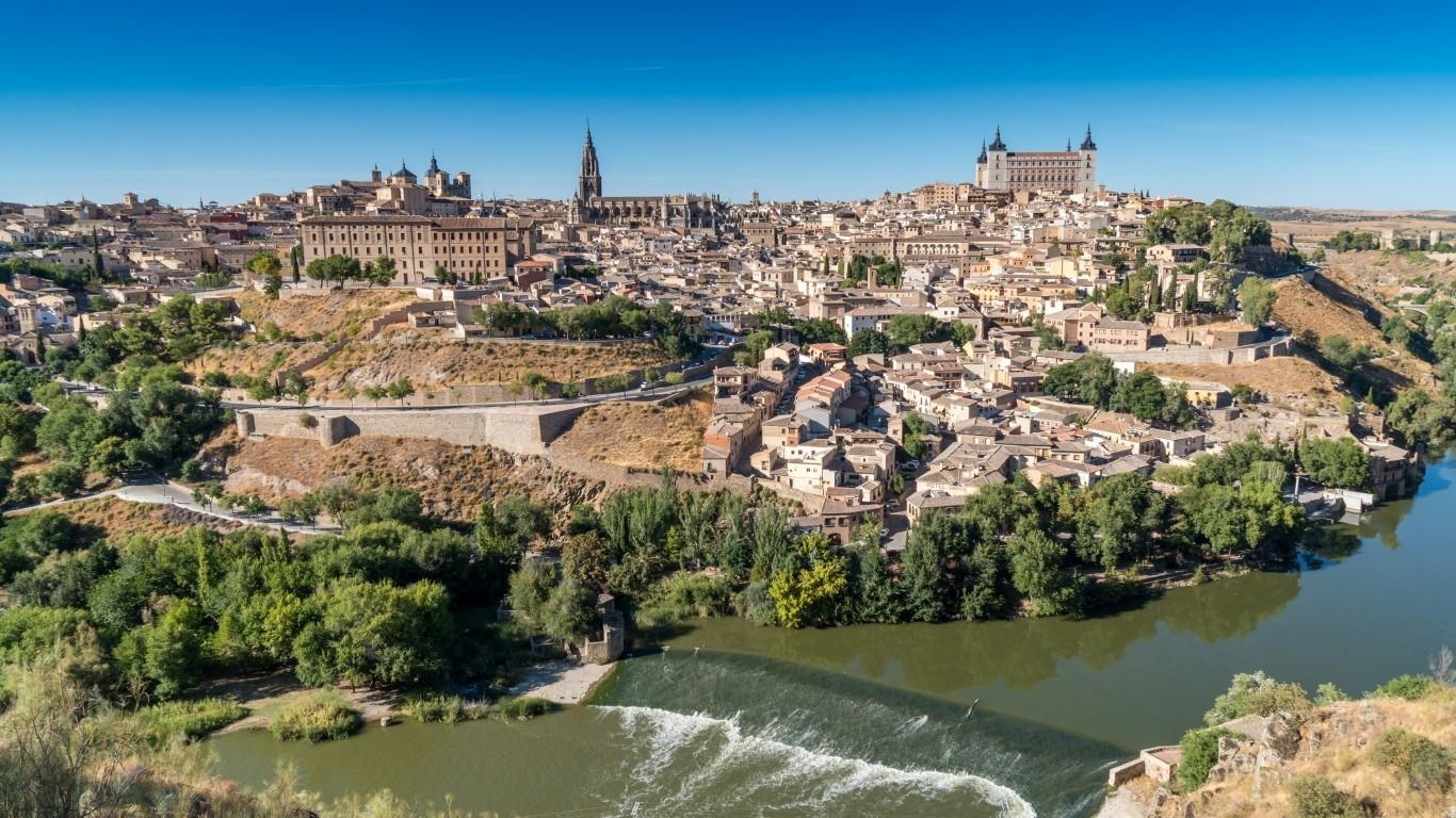 1370x770 Download  Spain, Toledo, Cityscape, Buildings, River, Desktop