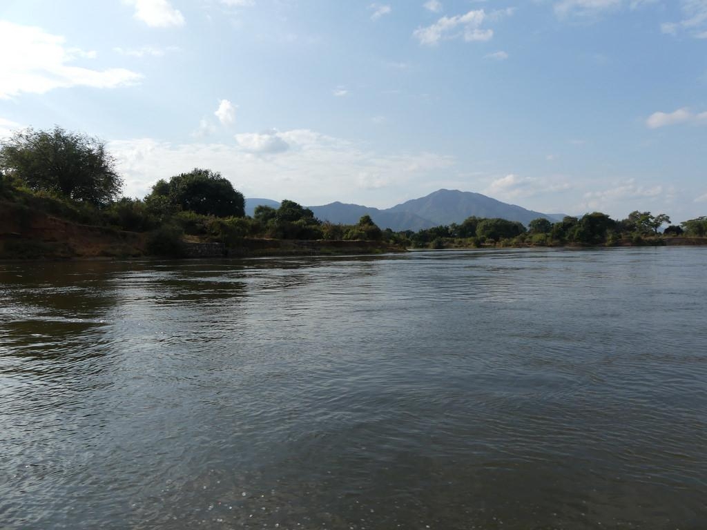 1030x770 P1180625 Lower Zambezi National Park Zambia (20). Lower Zam, Desktop