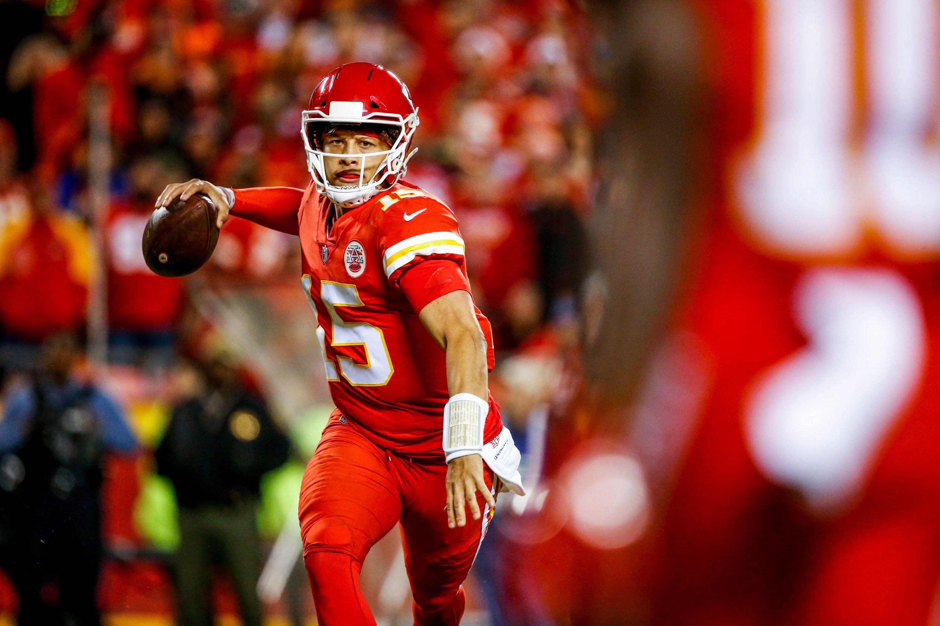 3200x2140 Patrick Mahomes keeps up MVP numbers in win over Raiders, Desktop