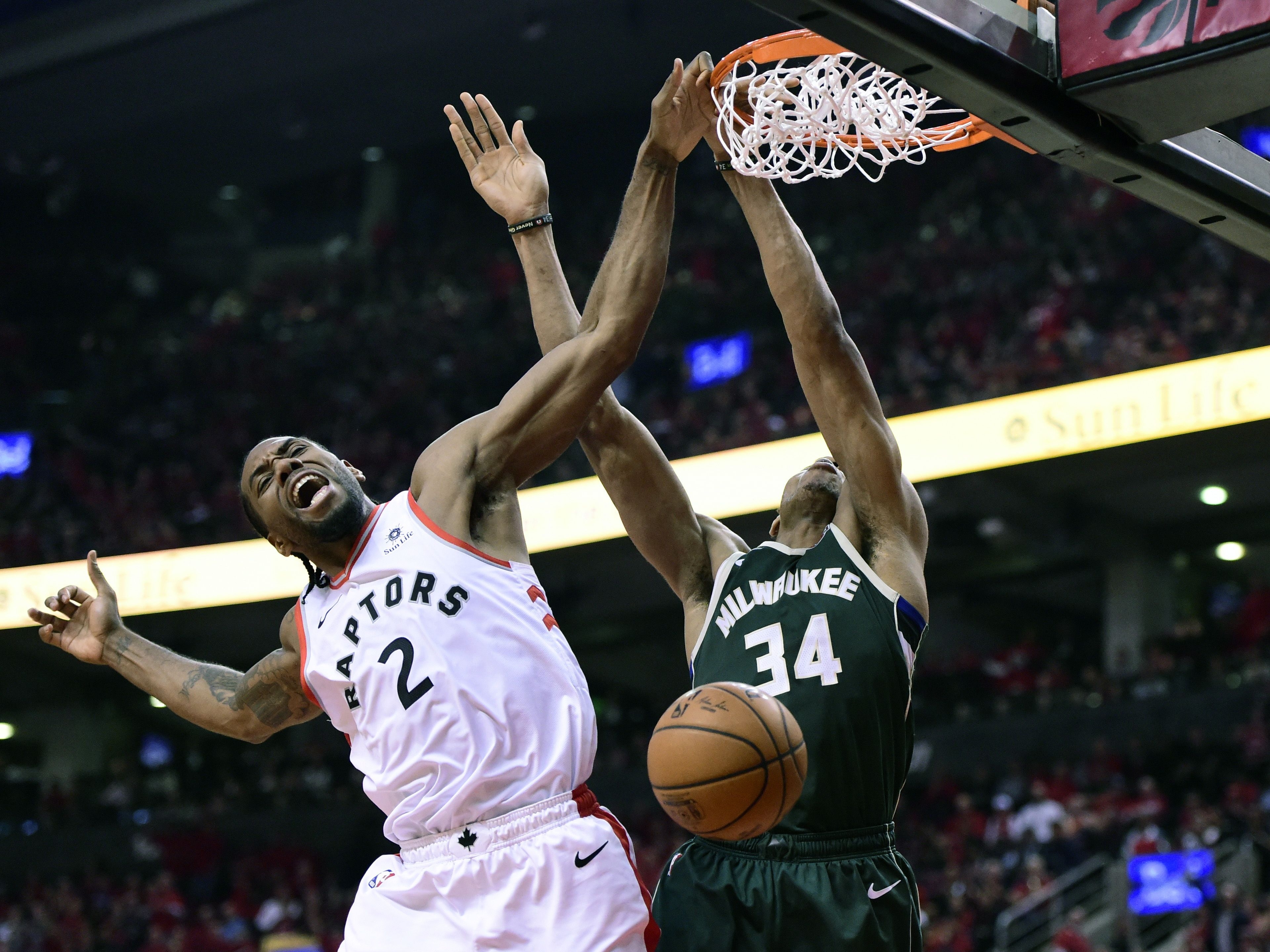 3840x2880 NBA Playoffs: This photo of Kawhi Leonard dunking on Giannis is art, Desktop