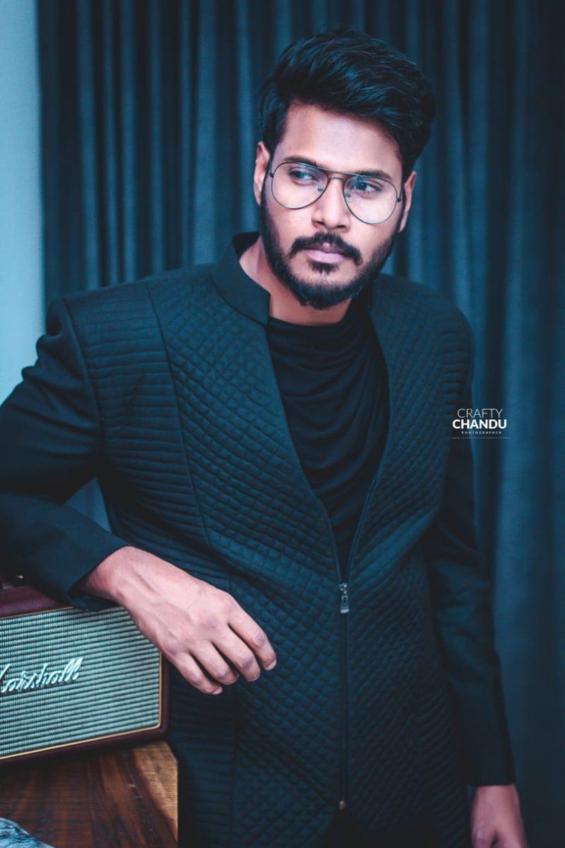 800x1200 Sundeep Kishan New Photohoot Movie Updates, Movie Promotions, Branding Online and Offline Digital Marketing Services, Phone