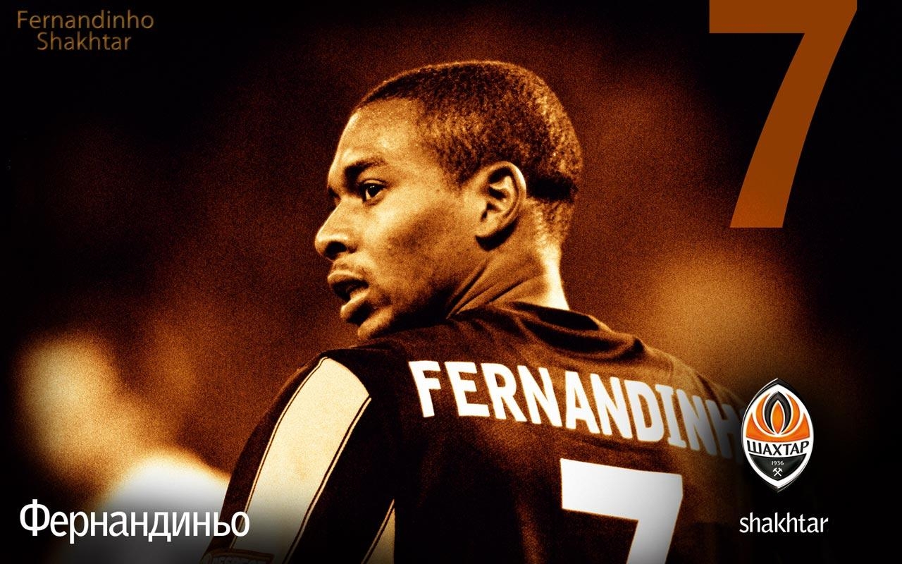 1280x800 Fernandinho Football Wallpaper, Desktop