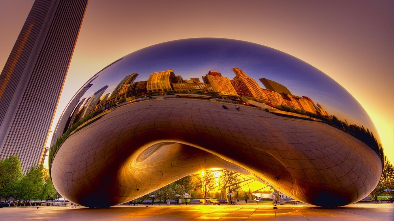 1370x770 Cloud Gate sculpture by Anish Kapoor, Millennium Park, Chicago, Desktop