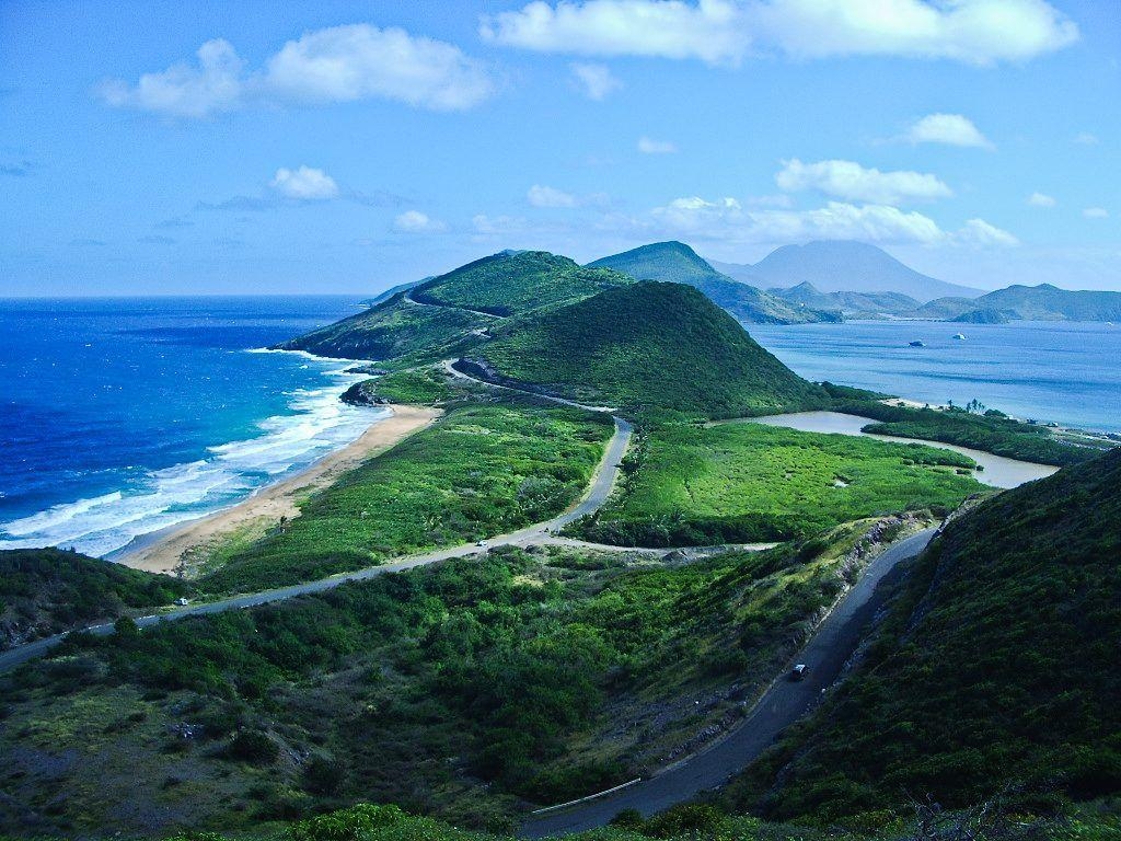 1030x770 Saint Kitts & Nevis YOGA TRAVEL, Desktop