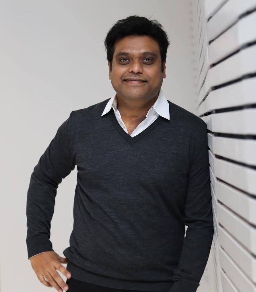 840x960 Harris Jayaraj, Phone