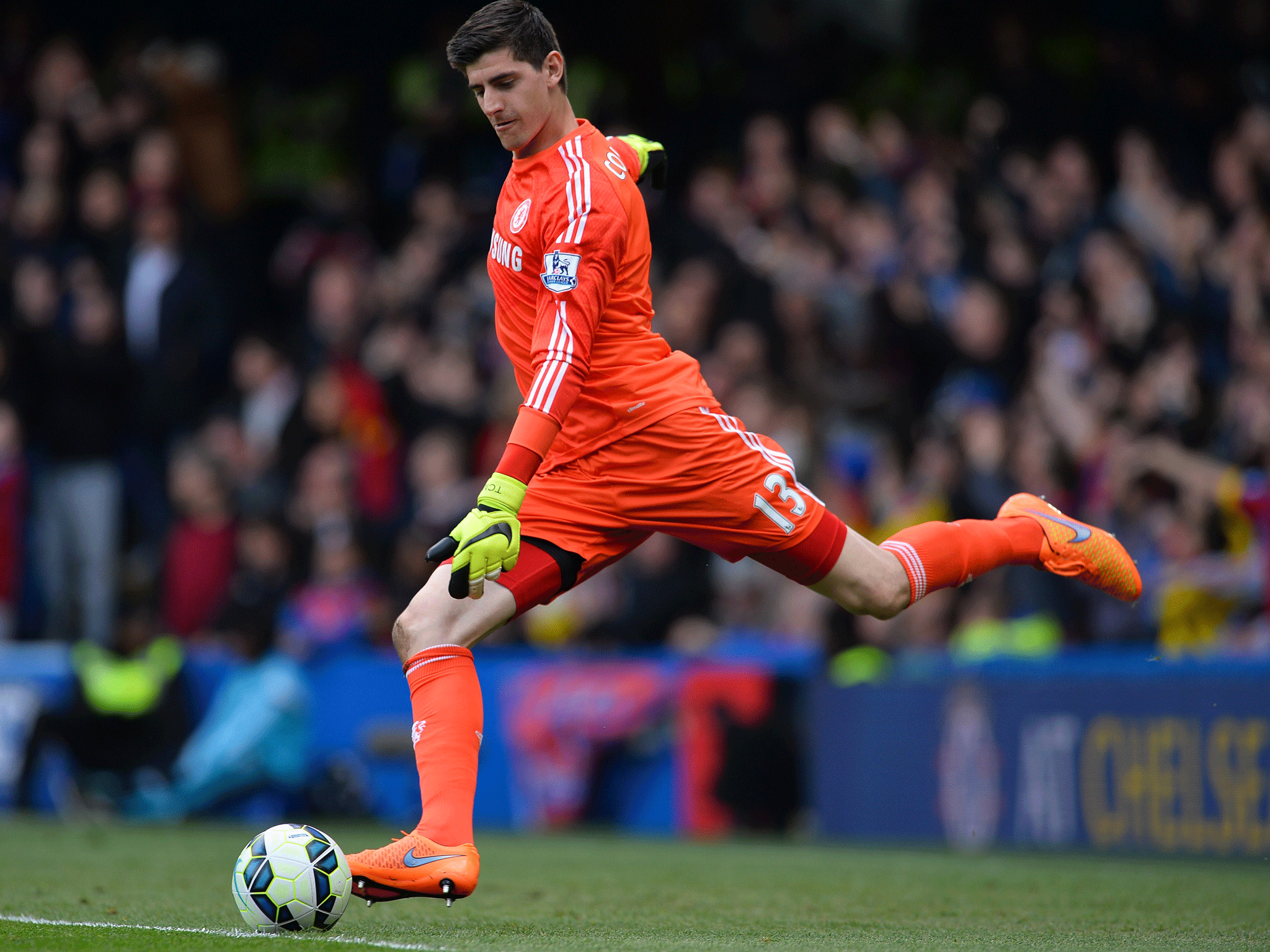 2050x1540 Thibaut Courtois to Real Madrid: Chelsea facing 'a battle' to keep Belgian fears missing out if club sign Manchester United's David De Gea, Desktop