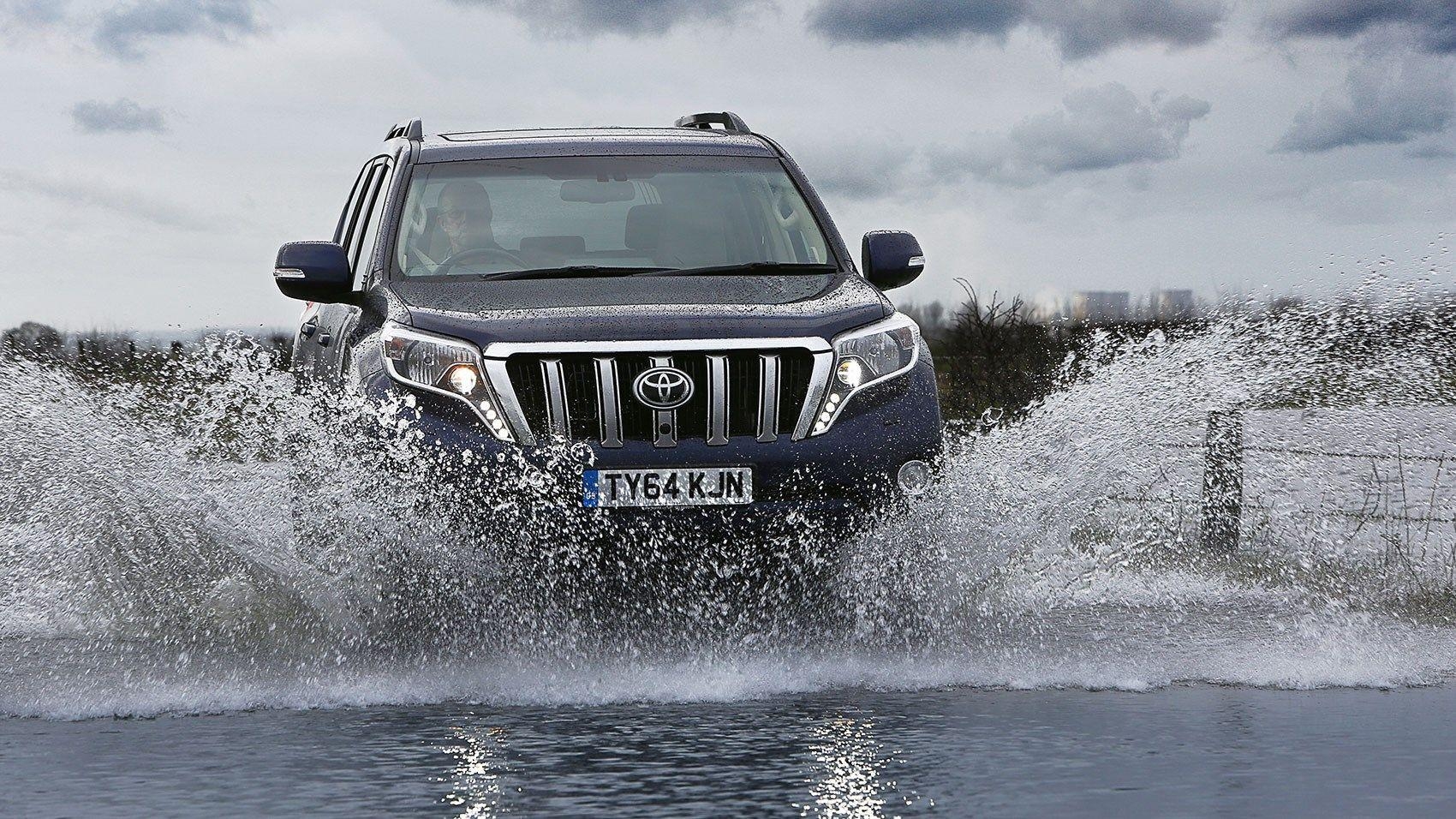 1700x960 Toyota Land Cruiser 3.0 D 4D Icon (2015) Review By CAR Magazine, Desktop