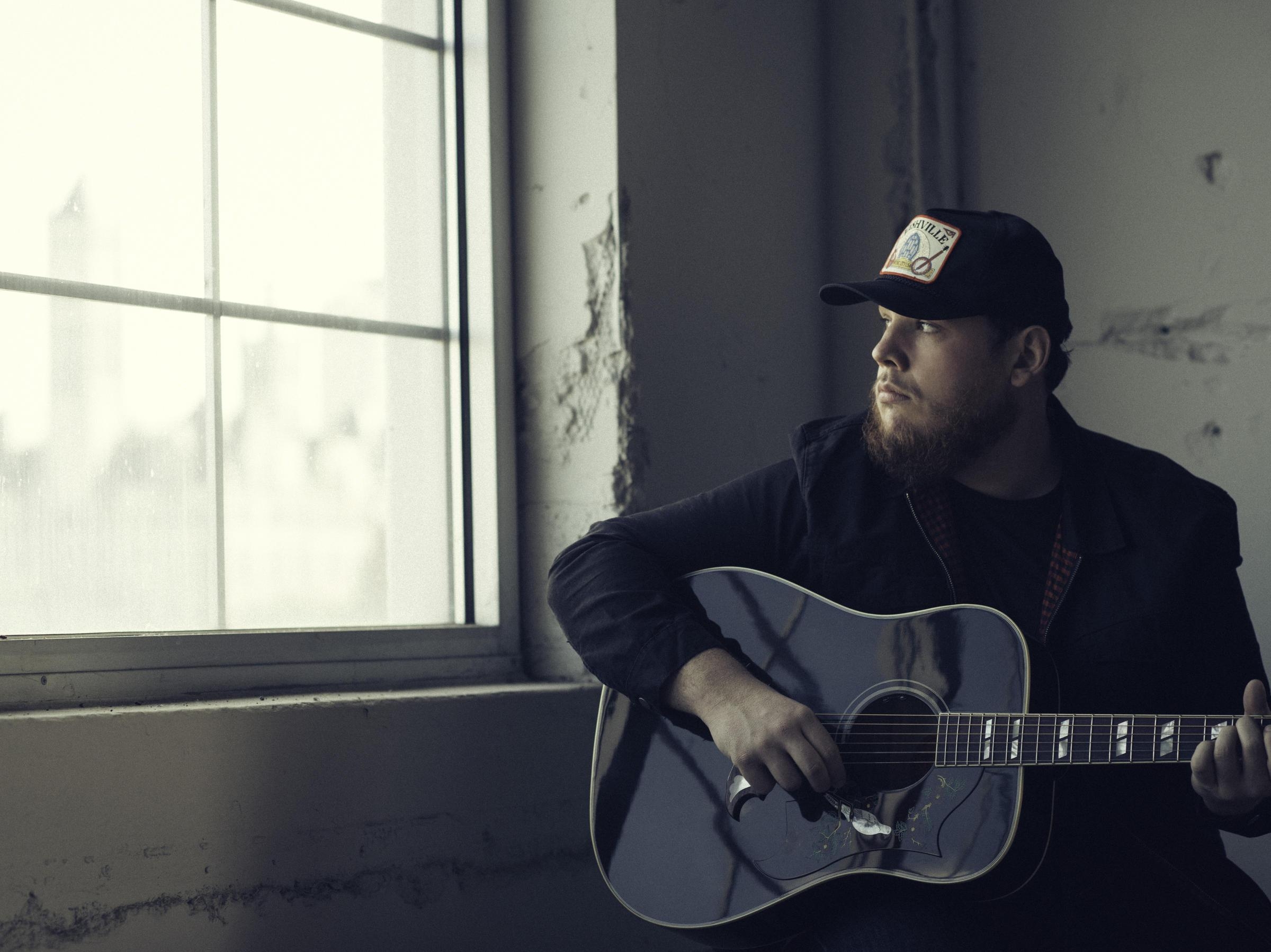 2400x1800 Luke Combs HD Wallpaper, Desktop
