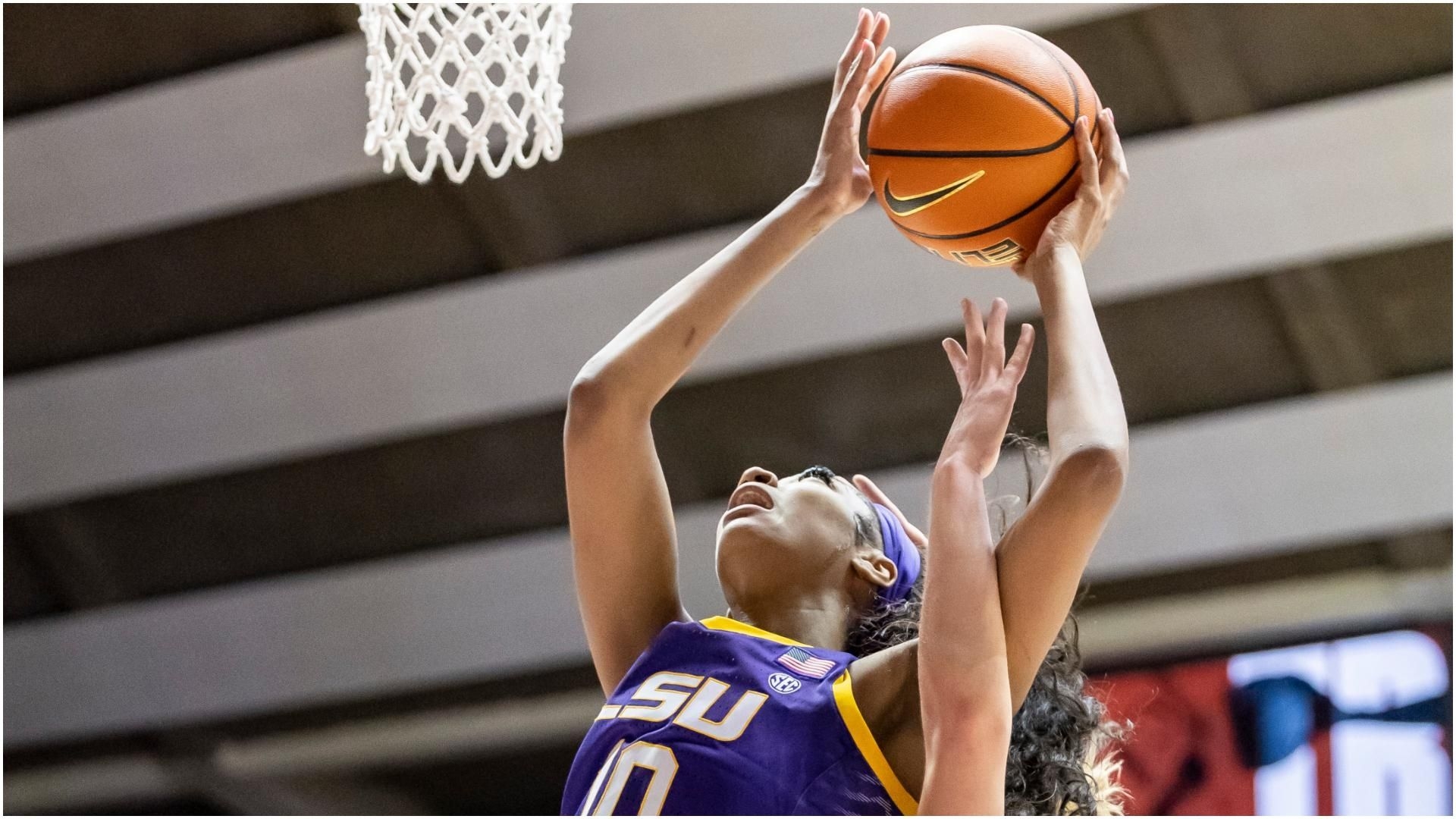 1920x1080 LSU's Angel Reese Records 20th Straight Double Double, Desktop