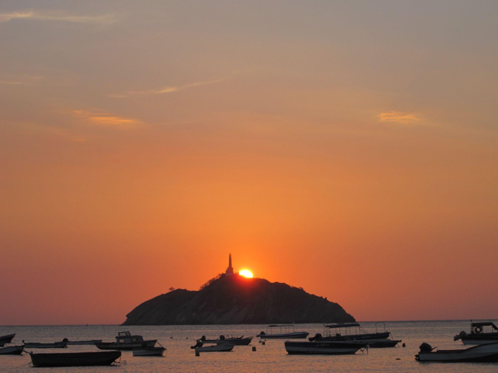 2050x1540 Santa Marta for photography, Desktop