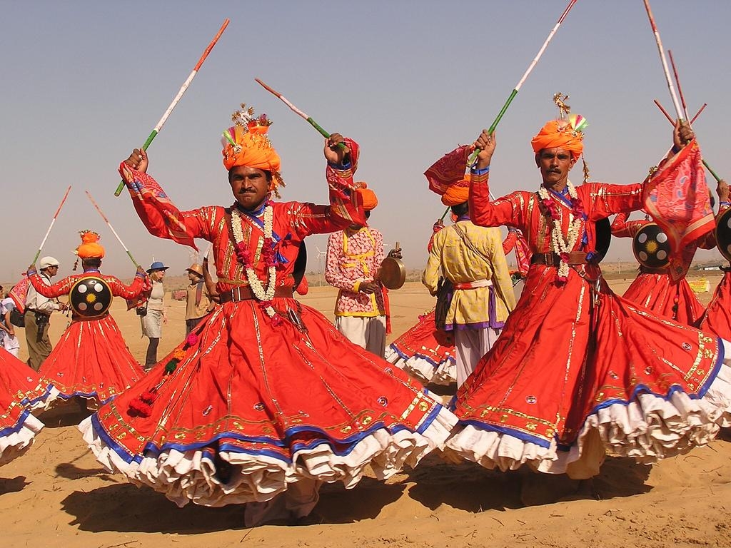 1030x770 Dancing, Desert Festival Jaisalmer, Rajasthan, India, Desktop