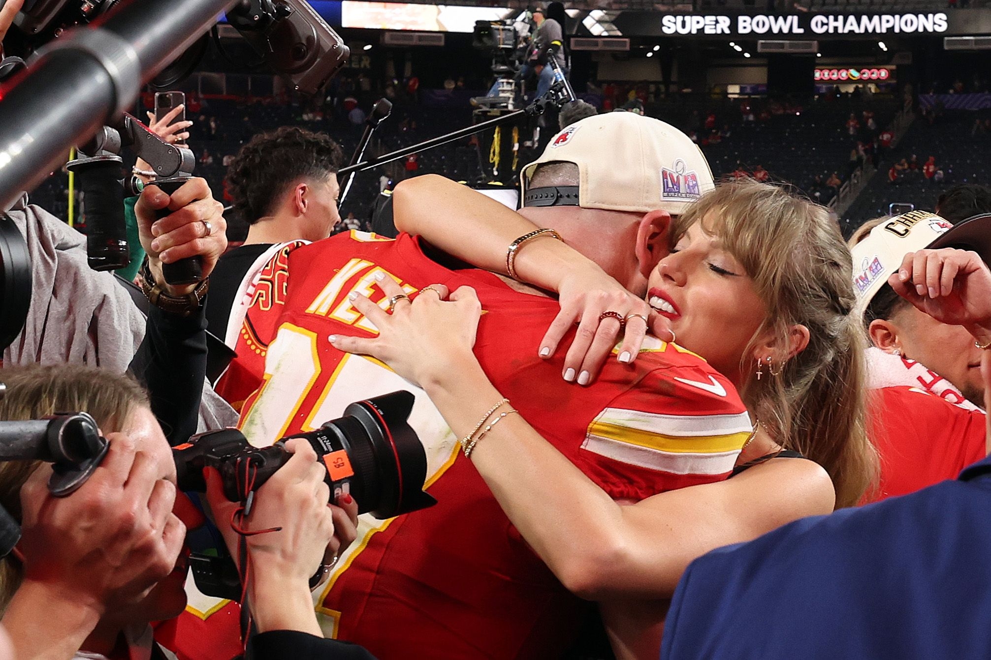 2020x1350 Super Bowl 2024 photo: Chiefs beat, Desktop