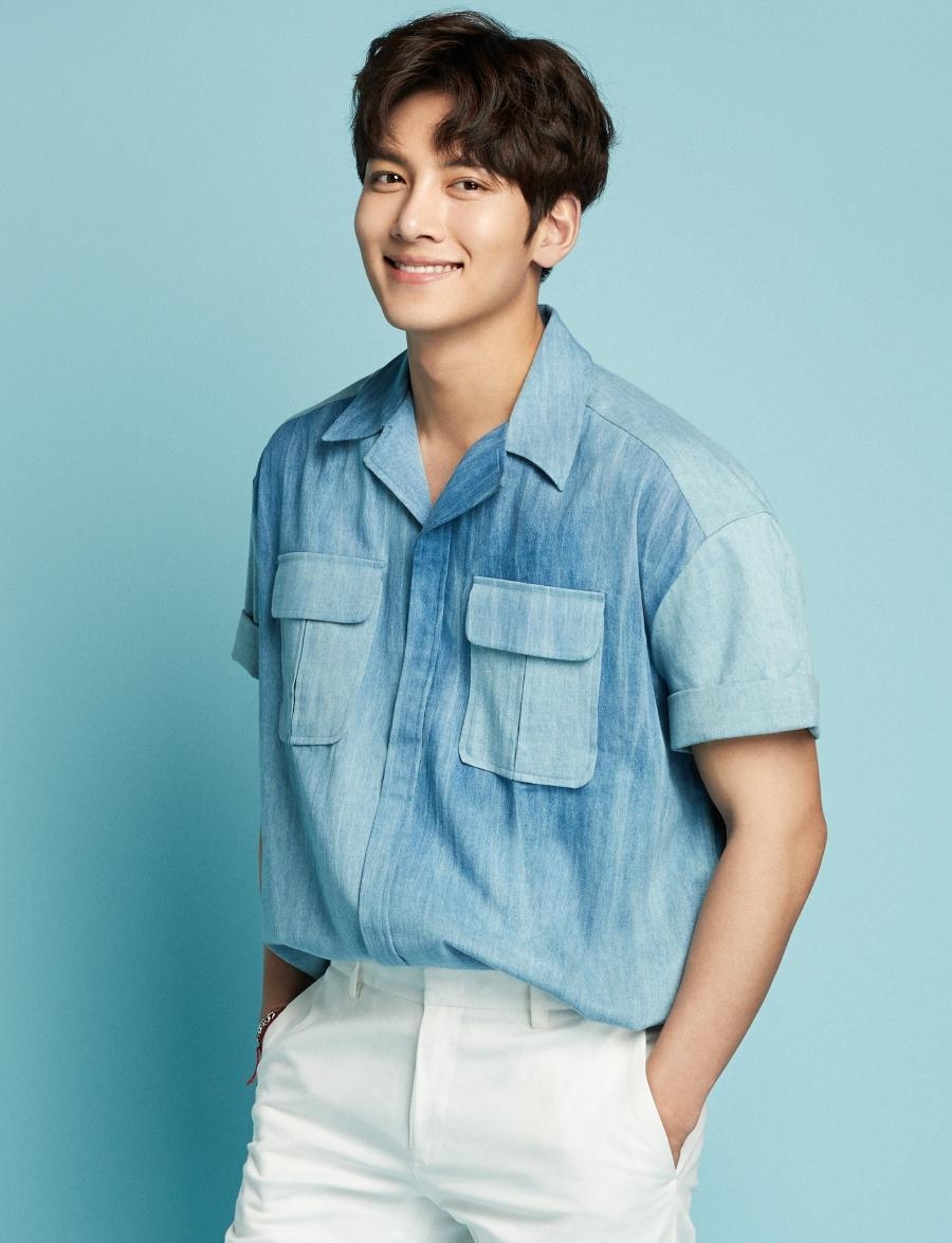 900x1180 Download Wallpaper Ji Chang Wook Suspicious Partner HD, Phone